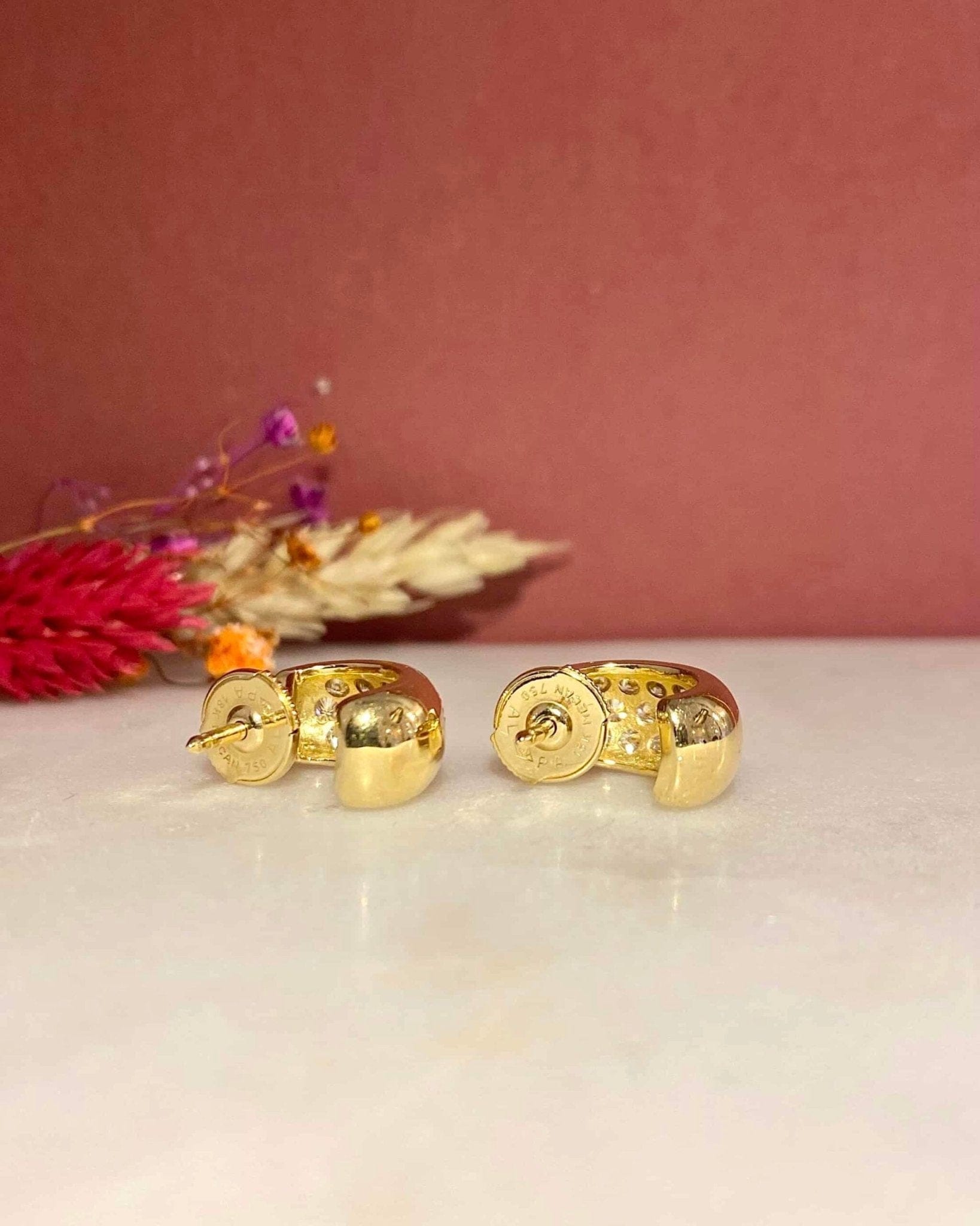 Demi Créoles Diamants 0.32 carat "Blanche" - Elliade Paris
