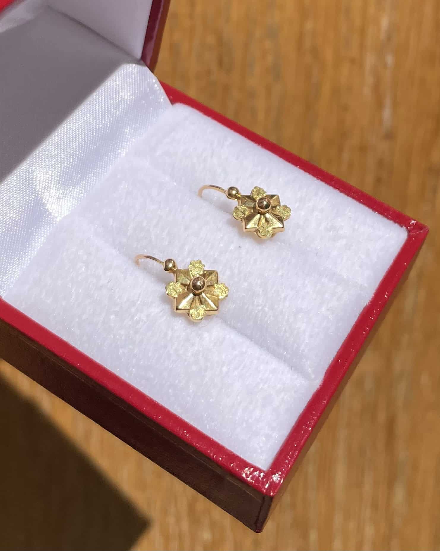 Dormeuses Vintage or jaune et vert 18 carats "Kinsley" - Elliade Paris