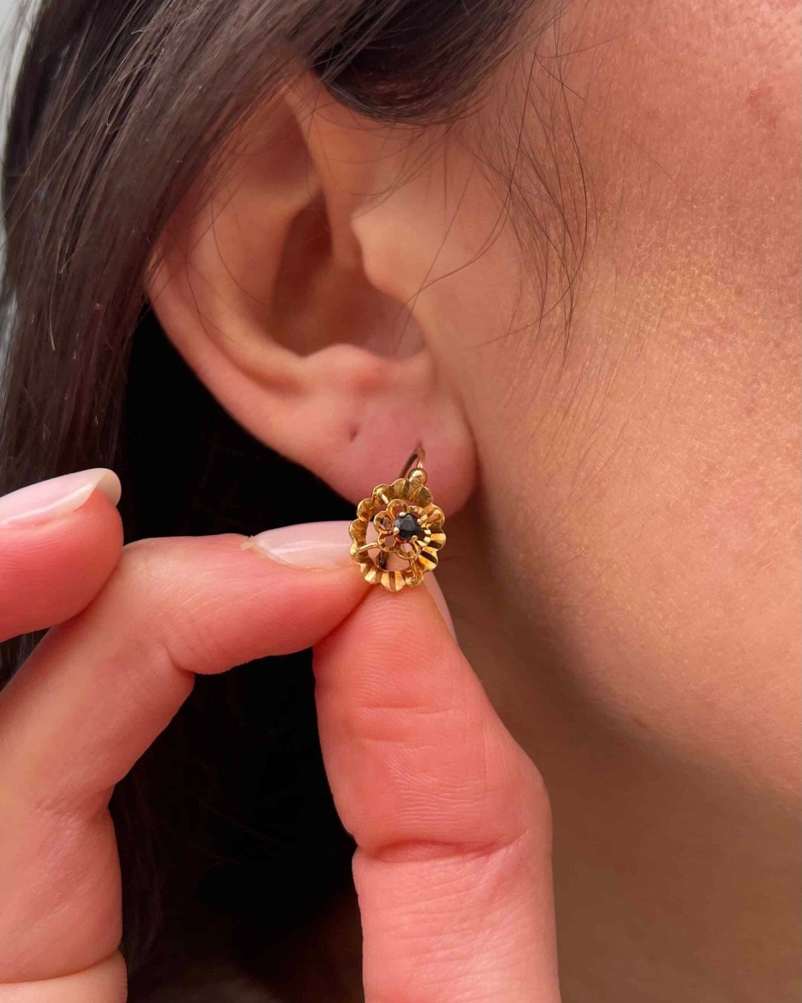 Dormeuses Vintage Saphirs 0.18 Carat "Floriane" - Elliade Paris