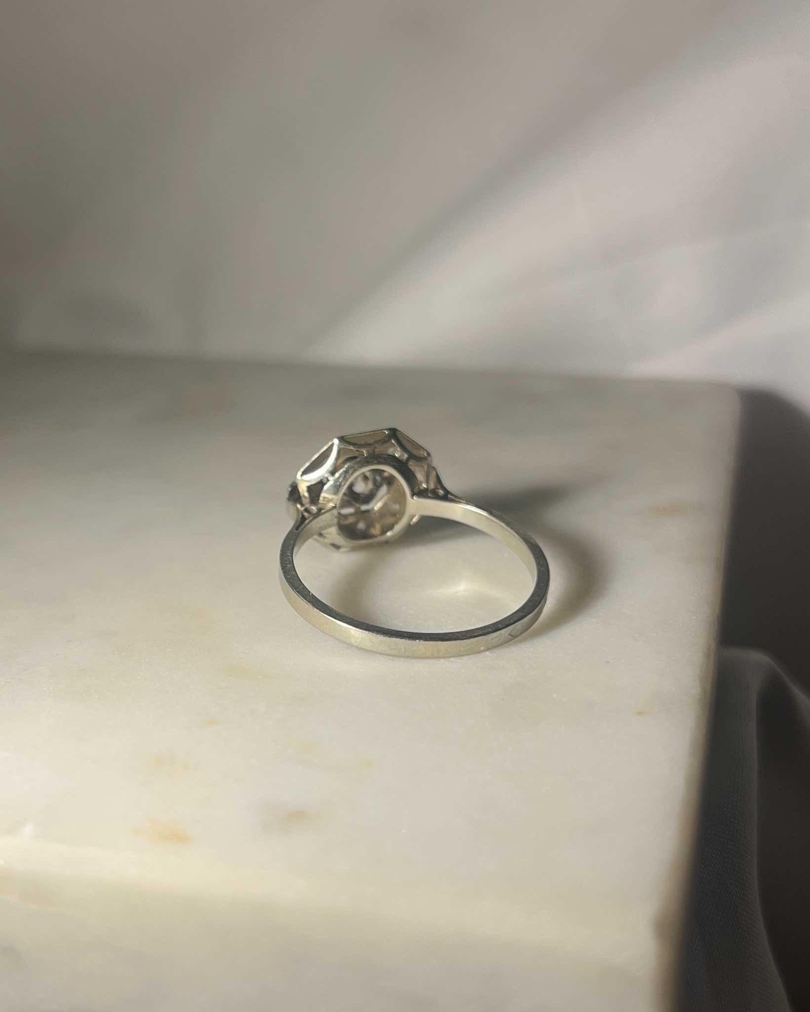 Anillo de diamantes Art Déco "Laura"