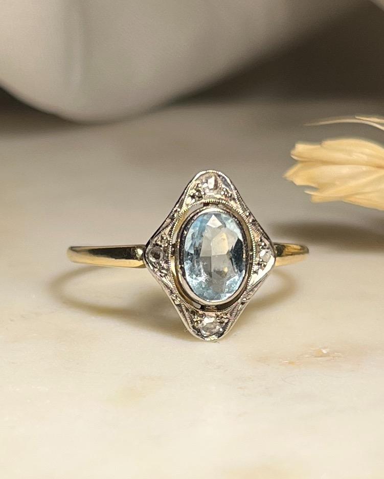 Anillo Art Déco con aguamarina y diamantes "Vannina"