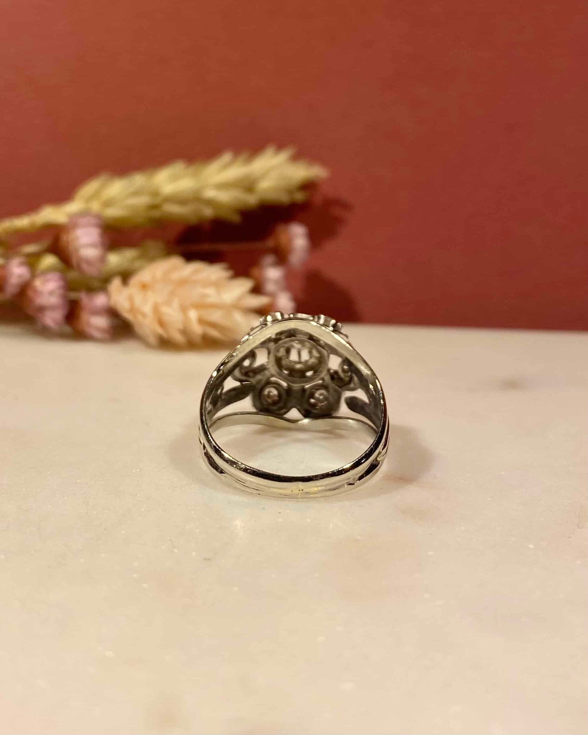 Bague Vintage Marguerite 7 Diamants "Alexia"