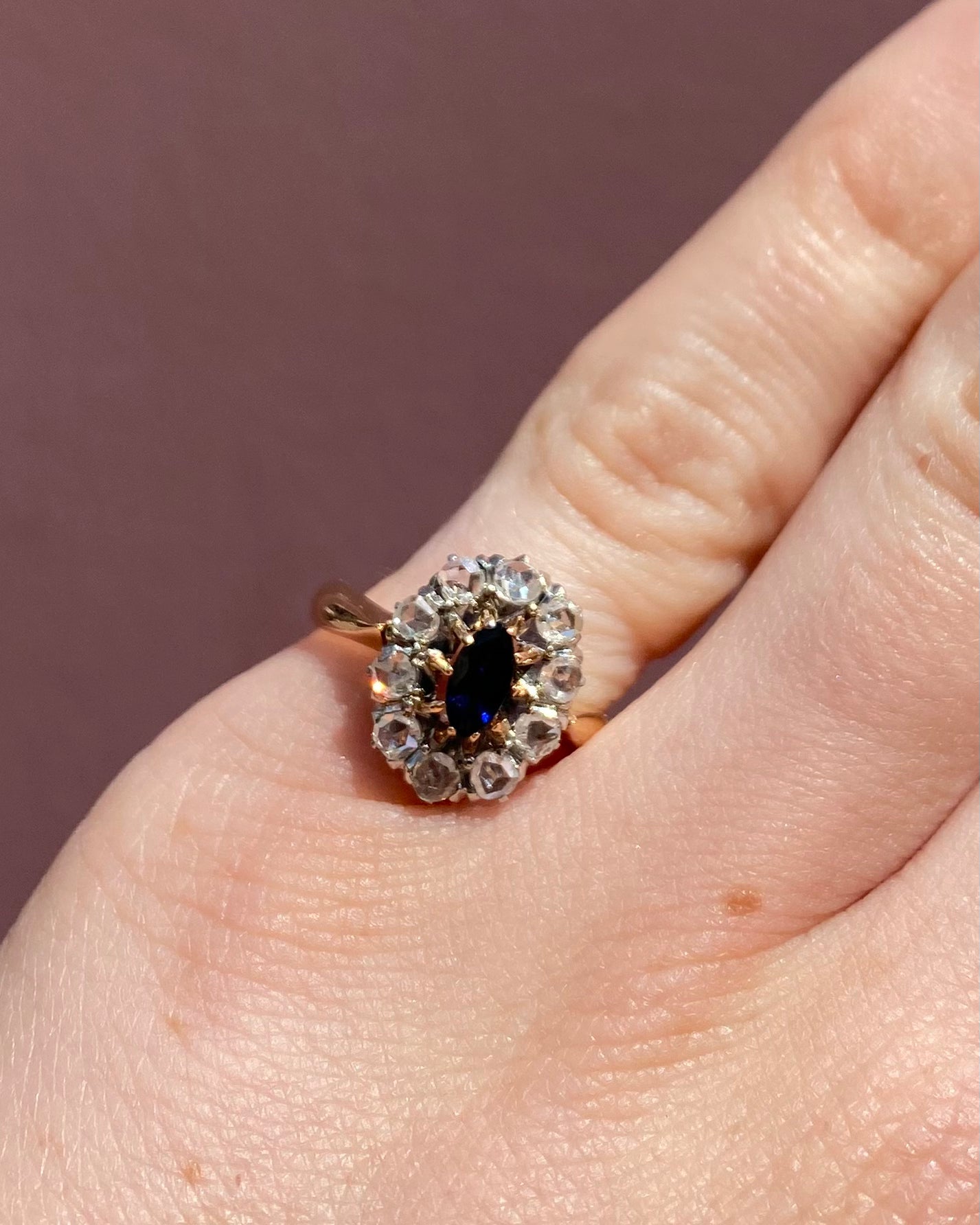 Bague Marguerite Saphir Marquise 0.37 carat & Diamants "Lior"