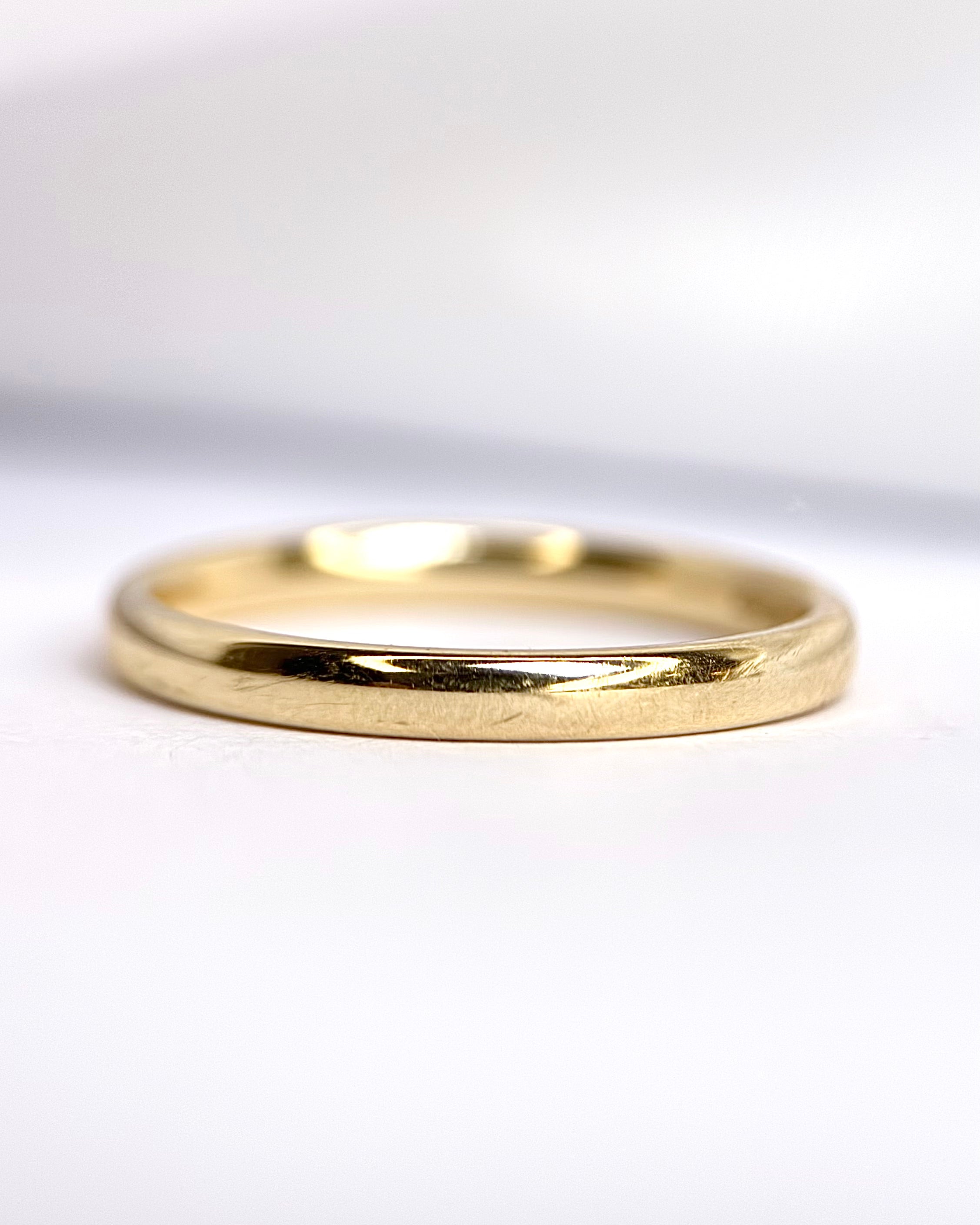 18-carat yellow gold wedding band 2.1 mm “Inaya”