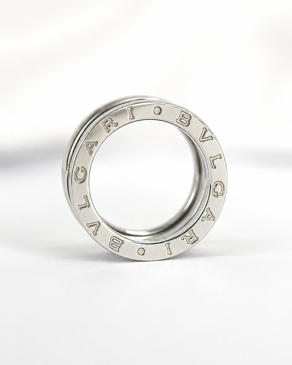 Bague Jonc Bulgari Or Gris 10,2g "B.Zero 1"