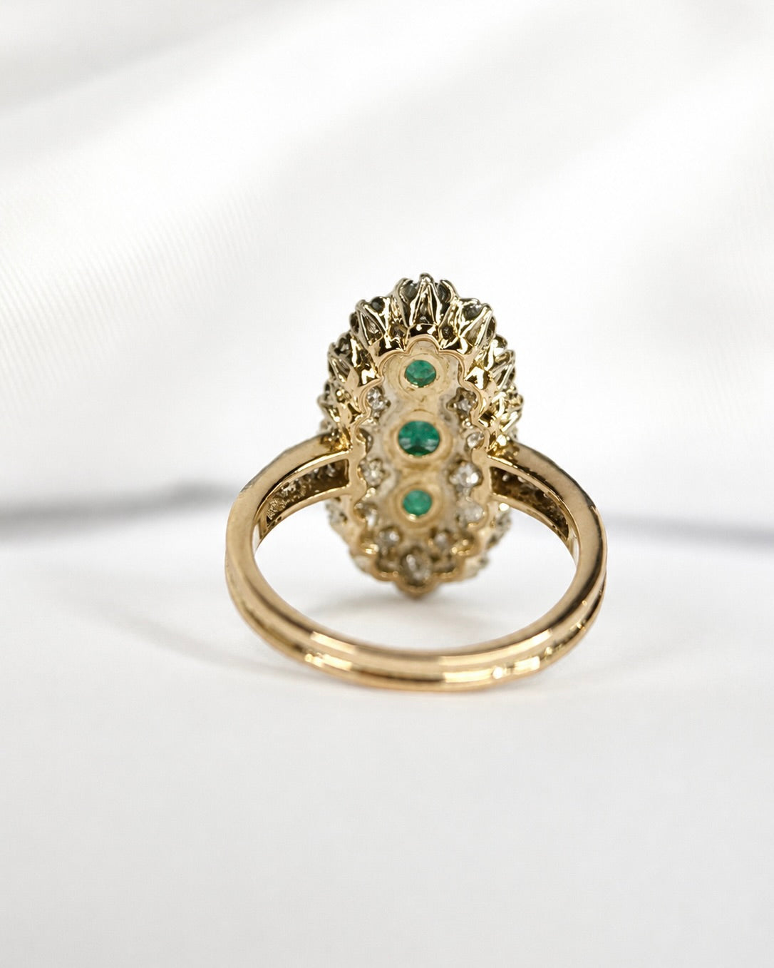 Bague Marquise Émeraudes 1.06 carat & 30 Diamants 1.06 carat 4.83g "Ariette"