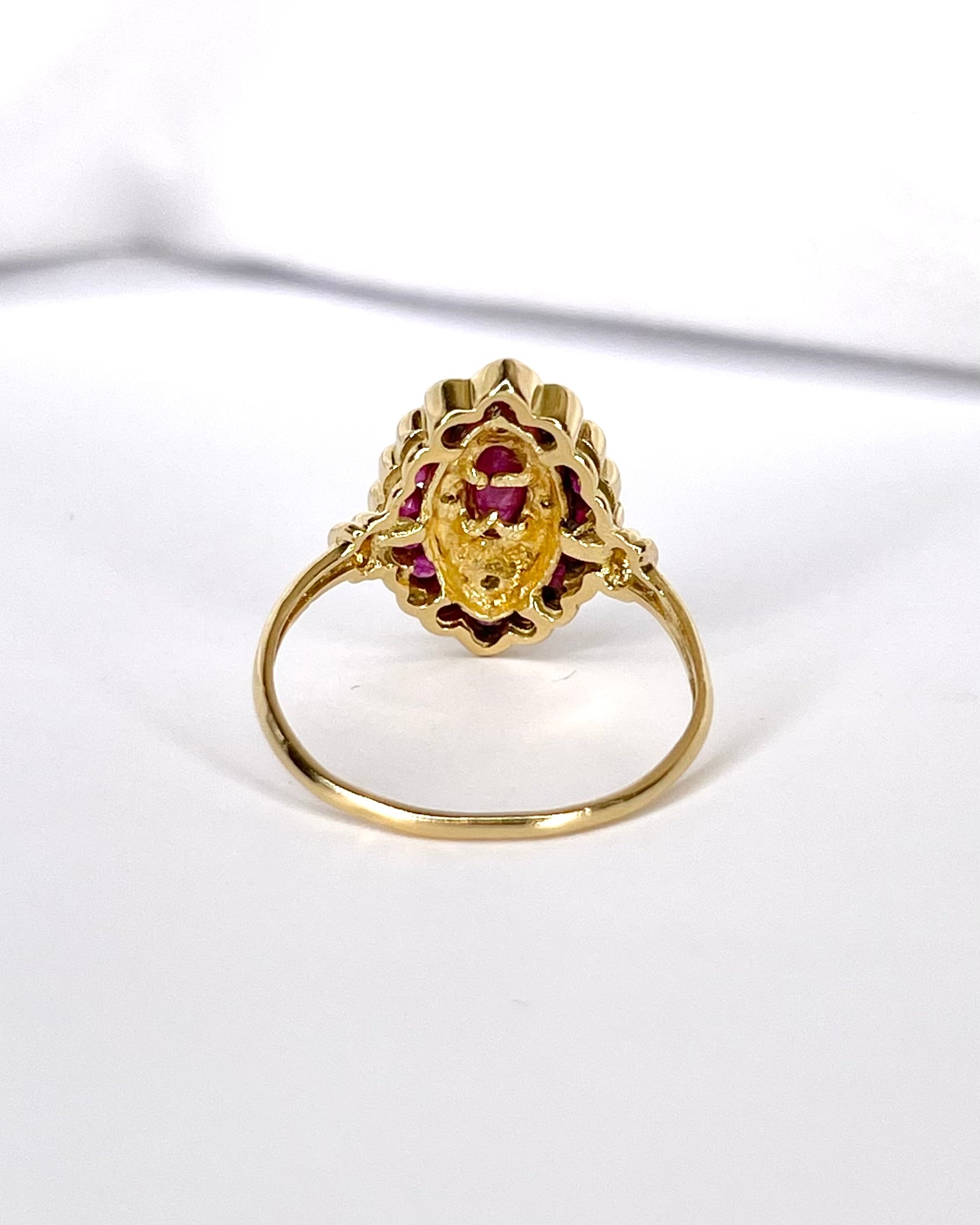 Anillo estilo Art Déco 17 rubíes 0,54 quilates y diamantes "Dana"