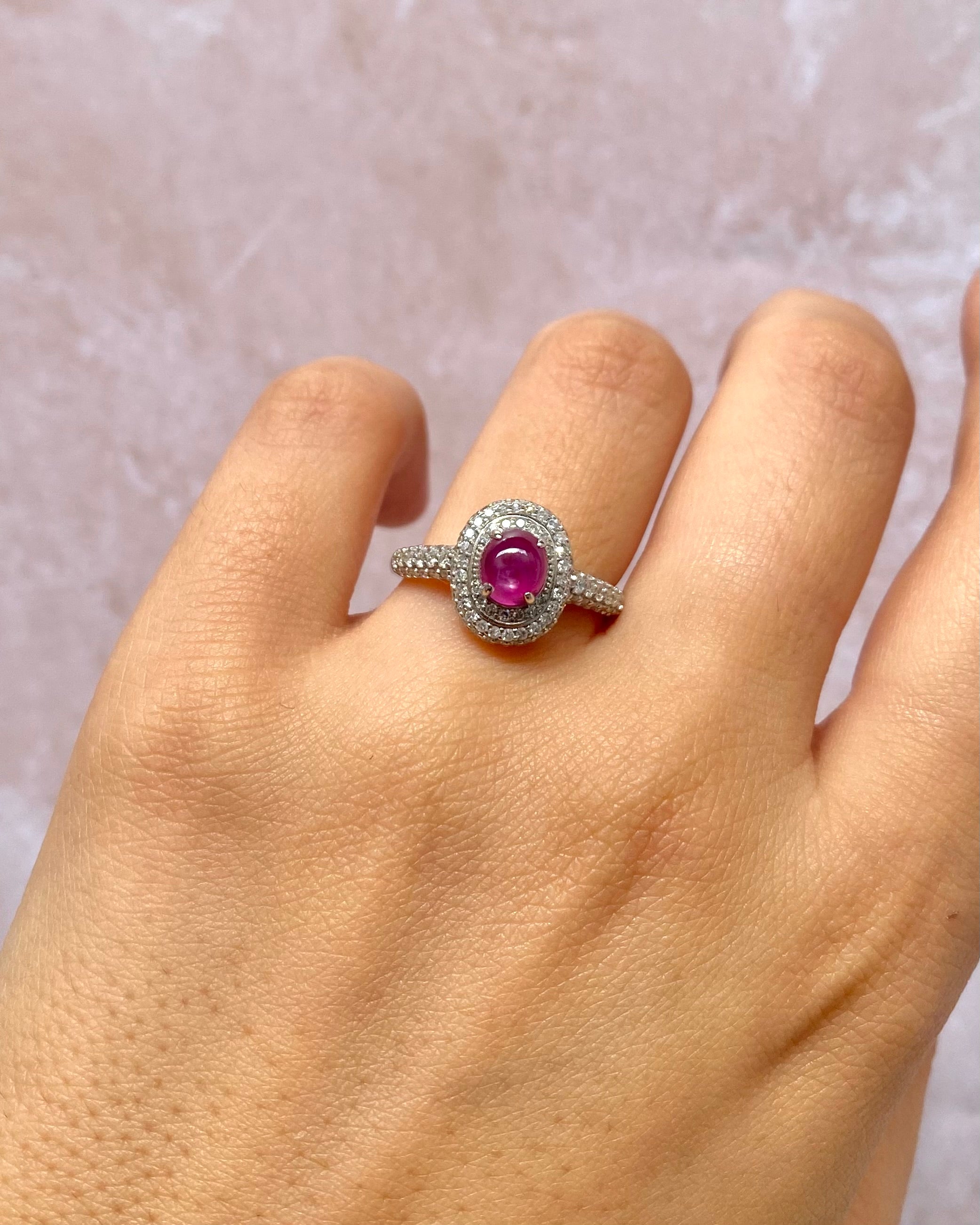 Bague Marguerite Rubis étoilé birman 1.46 carats & Diamants "Céliane"