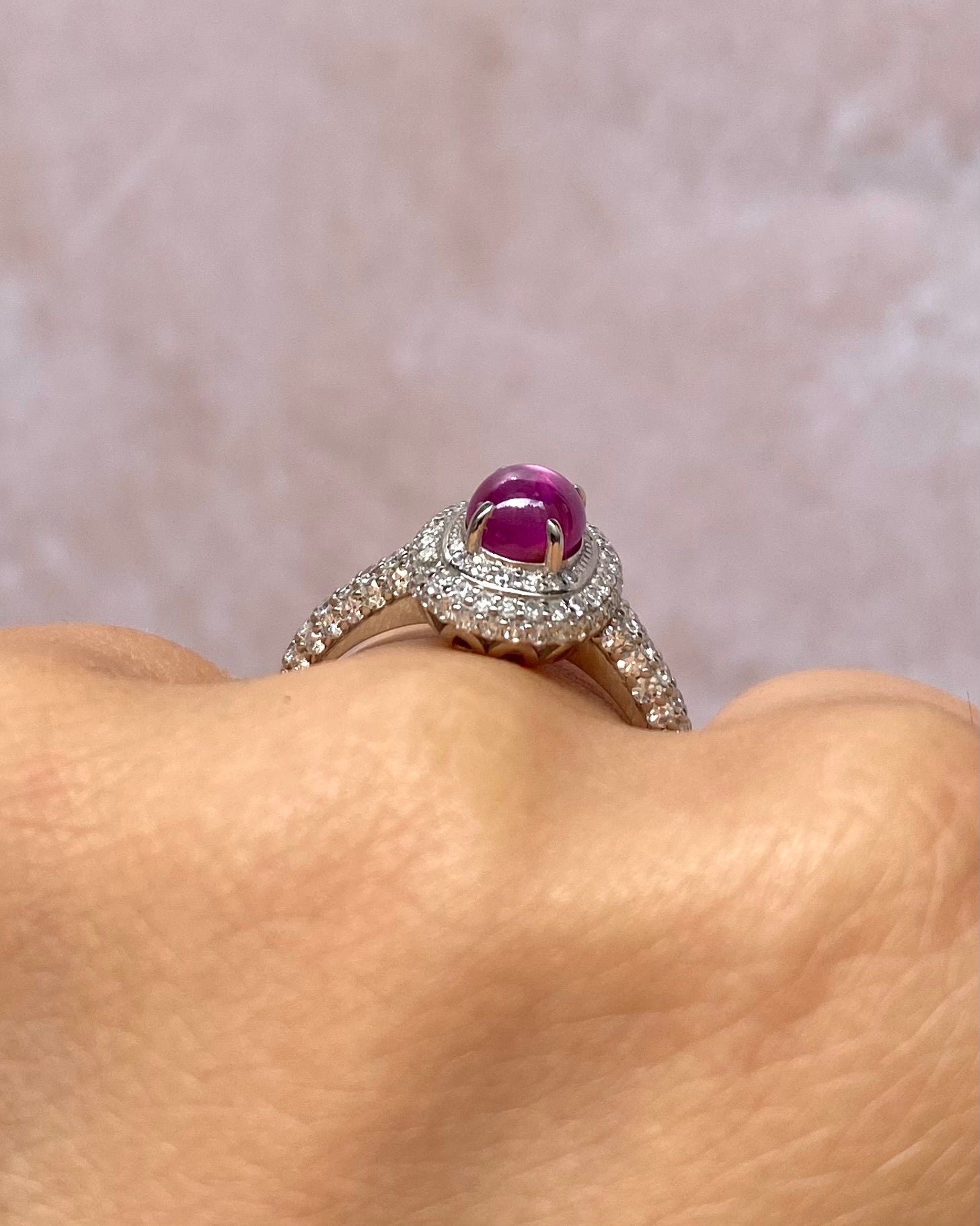 Bague Marguerite Rubis étoilé birman 1.46 carats & Diamants "Céliane"
