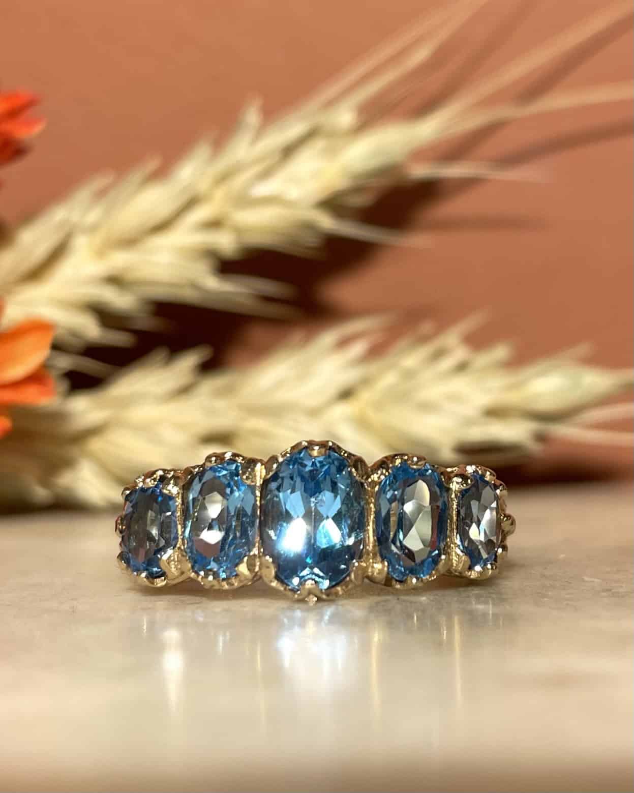 Bague Rivière Topazes 3.50 carats "Alex"
