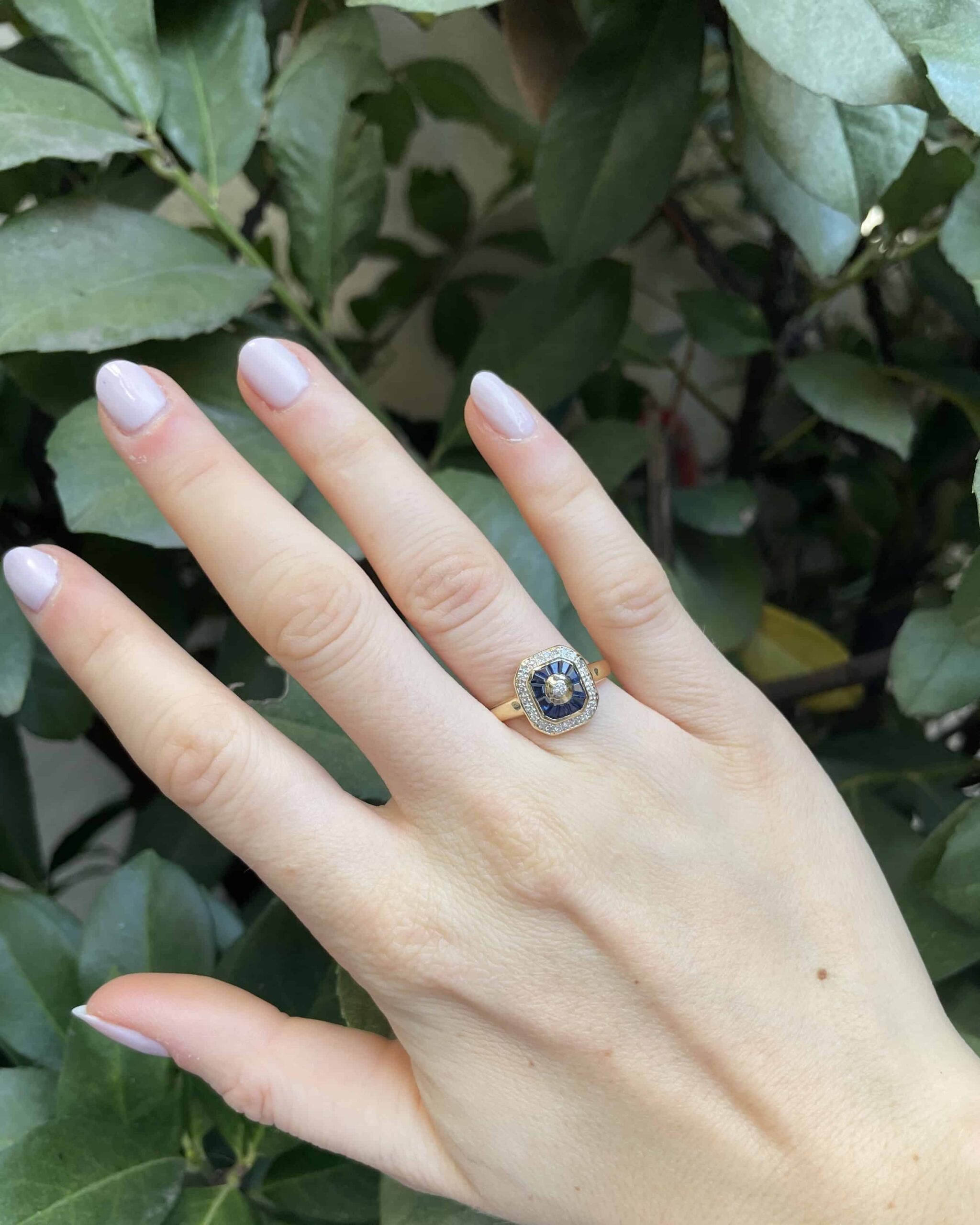 Bague Style Art-Déco Saphirs & 24 Diamants "Gabby"