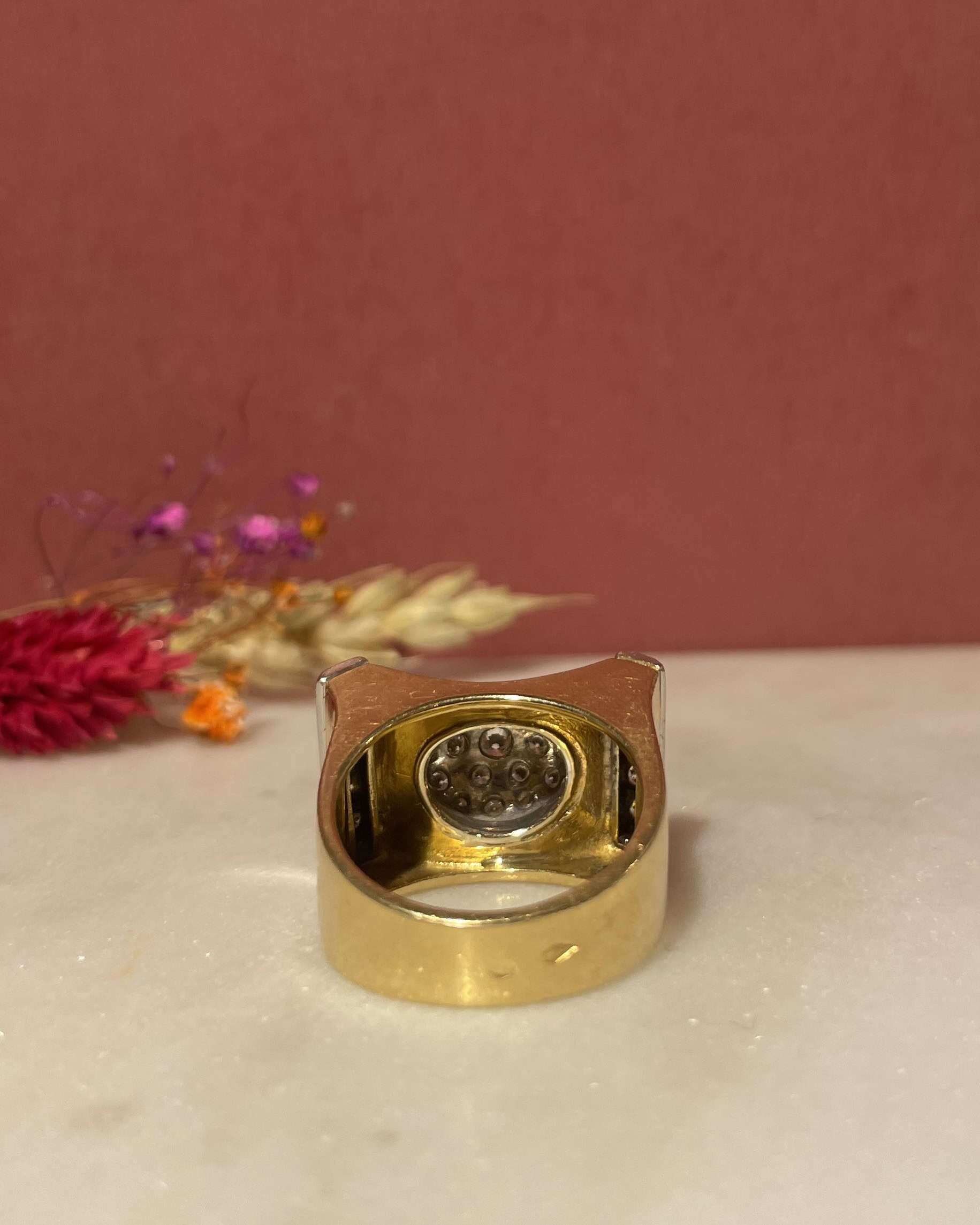 Anillo vintage de tanque con diamantes de 0,80 quilates y oro de 13 g "Shaé"