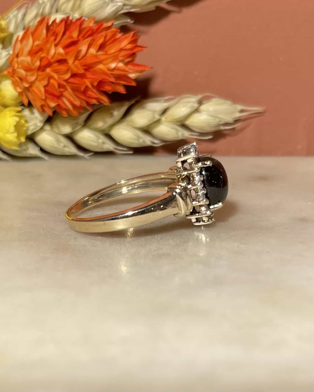 Anillo "Fanny" con margaritas de zafiro y diamantes de 2,30 quilates