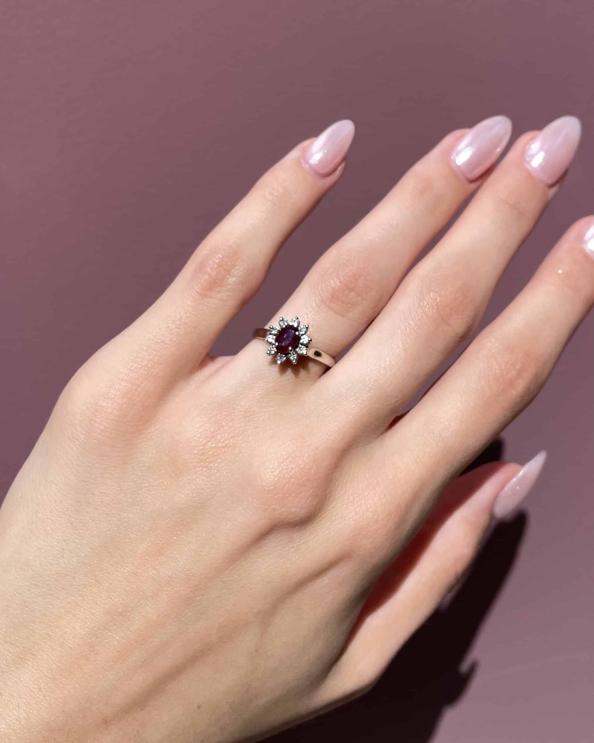 Bague Marguerite Rubis 0.50 carat & Diamants "Ryane"