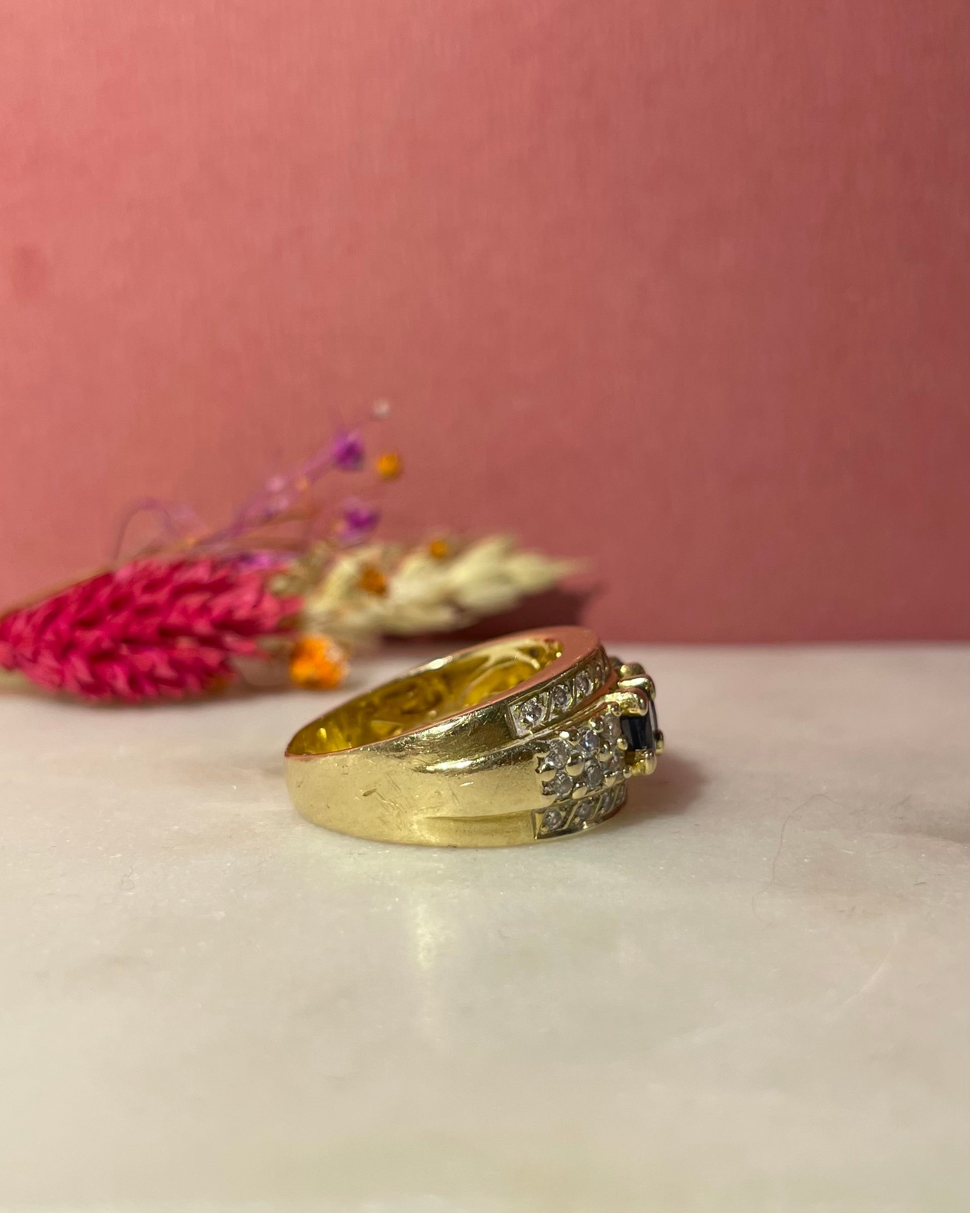 Bague Jonc saphirs 1.20 carat & 34 Diamants "Brune"