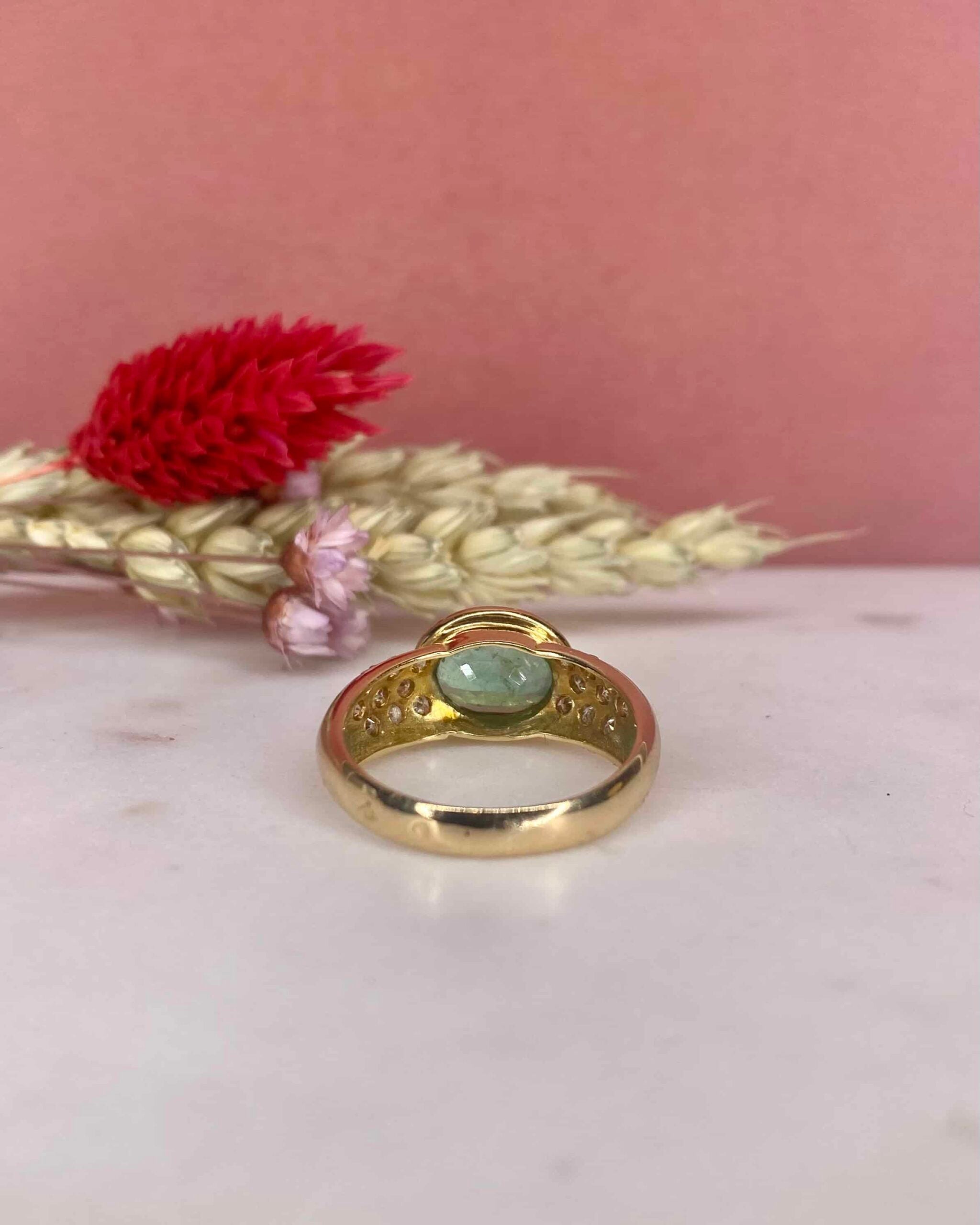 Bague Vintage Jonc Emeraude 1.78 Carat & 18 Diamants "Carolina"