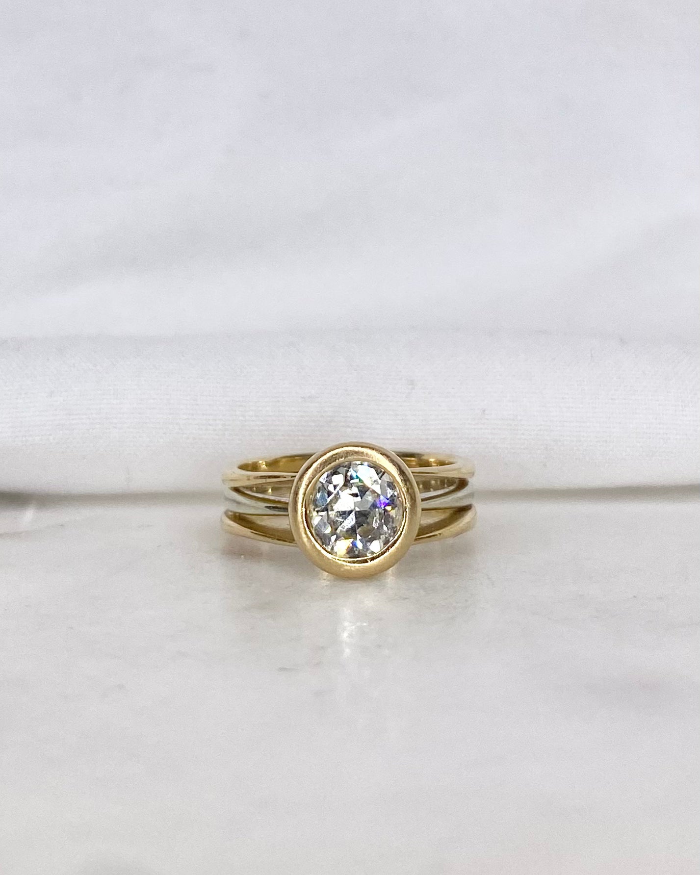 Bague Jonc Diamant 0.92 carat "Augustine"
