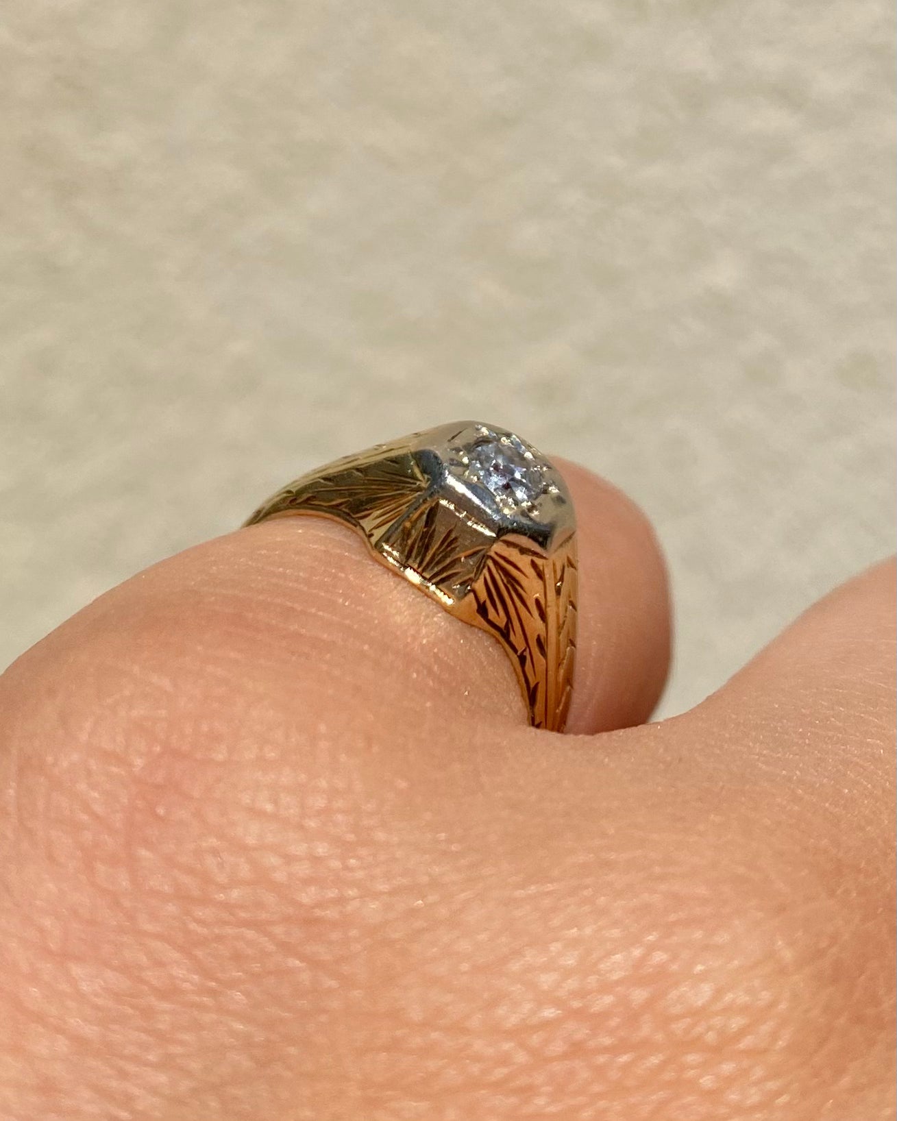 Bague Chevalière Diamant 0.15 carat "Carmen"
