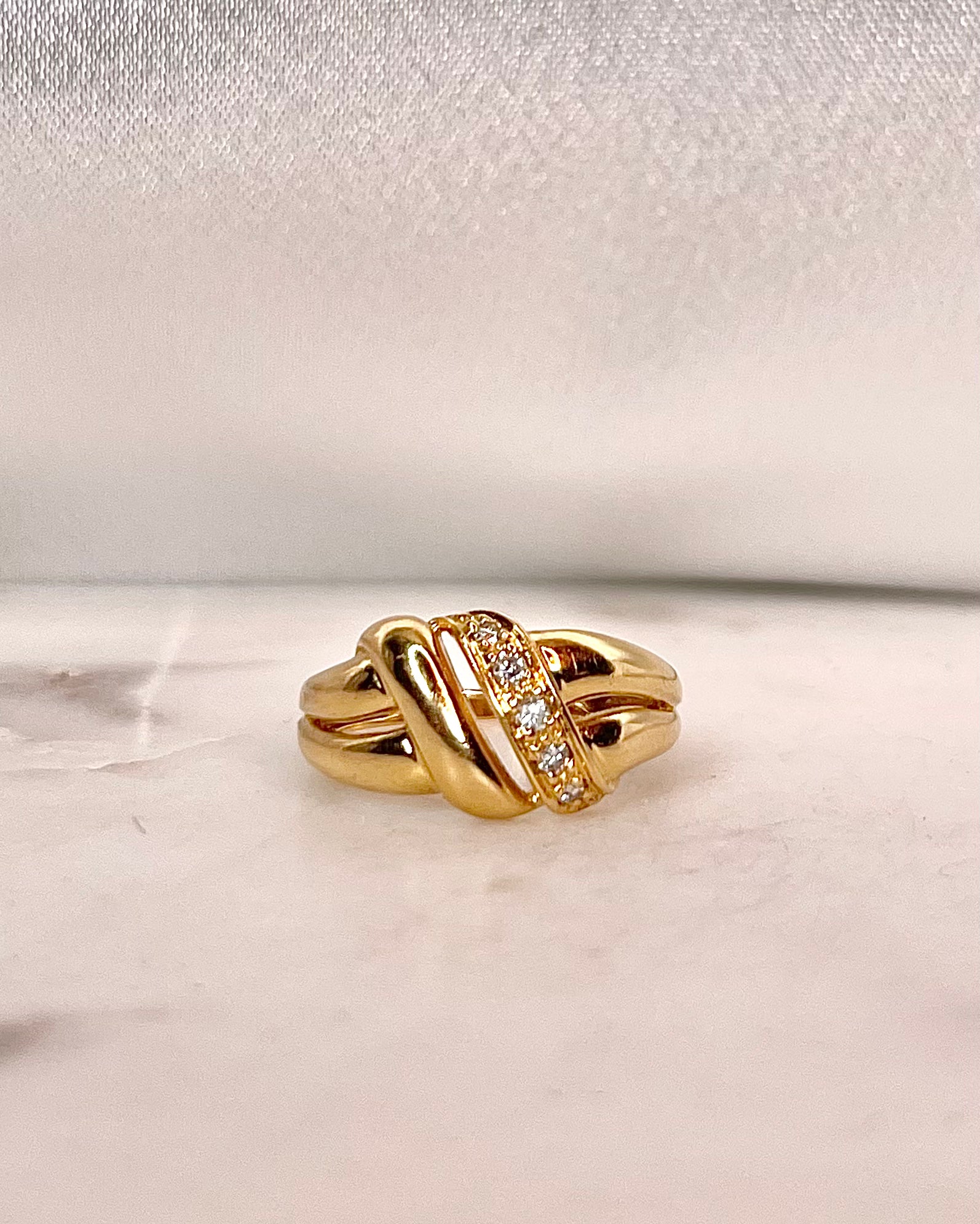 Anillo de banda con diamantes "Délia"