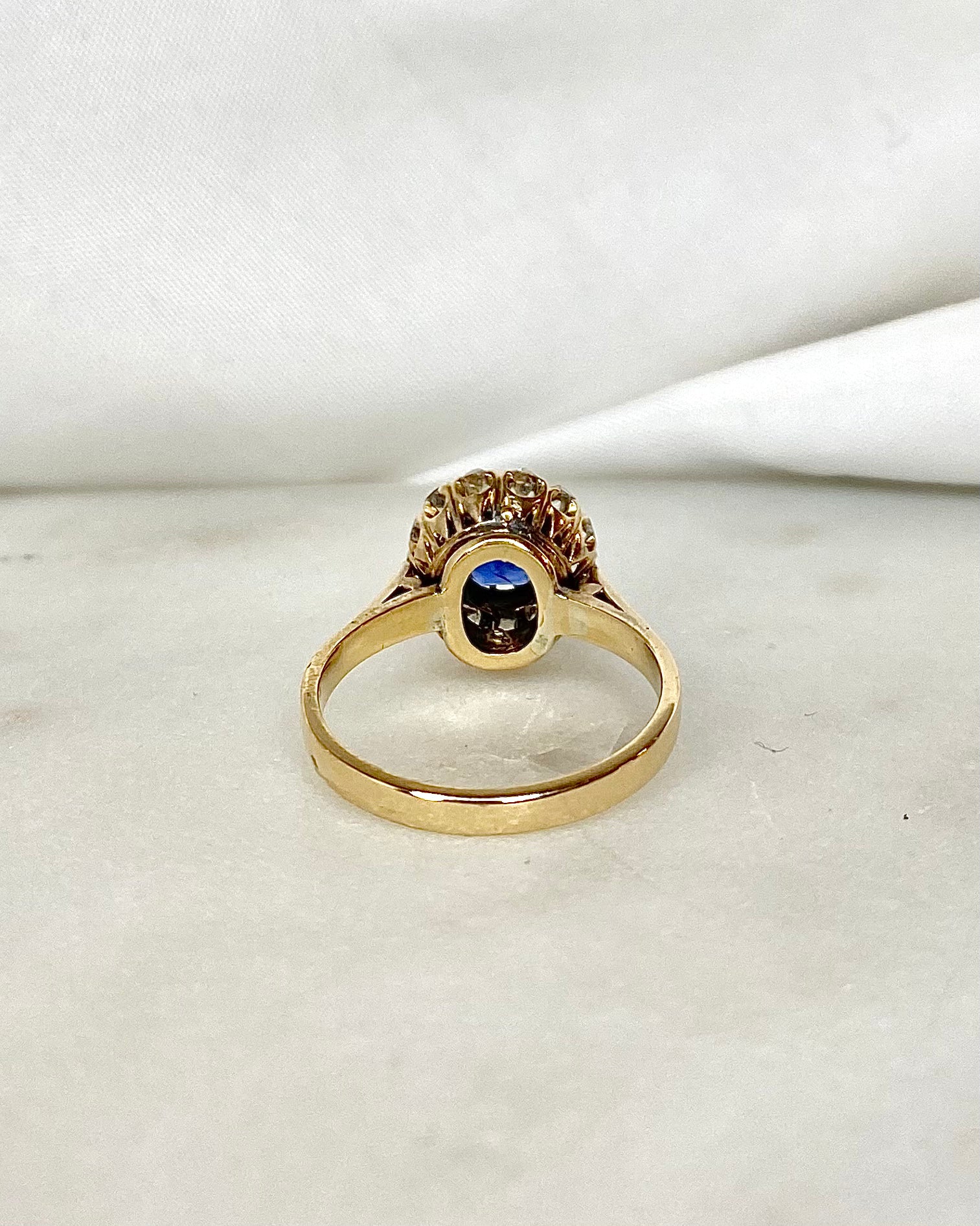 Bague Marguerite Saphir Ceylan 1.10 carat & Diamants "Cleiane"