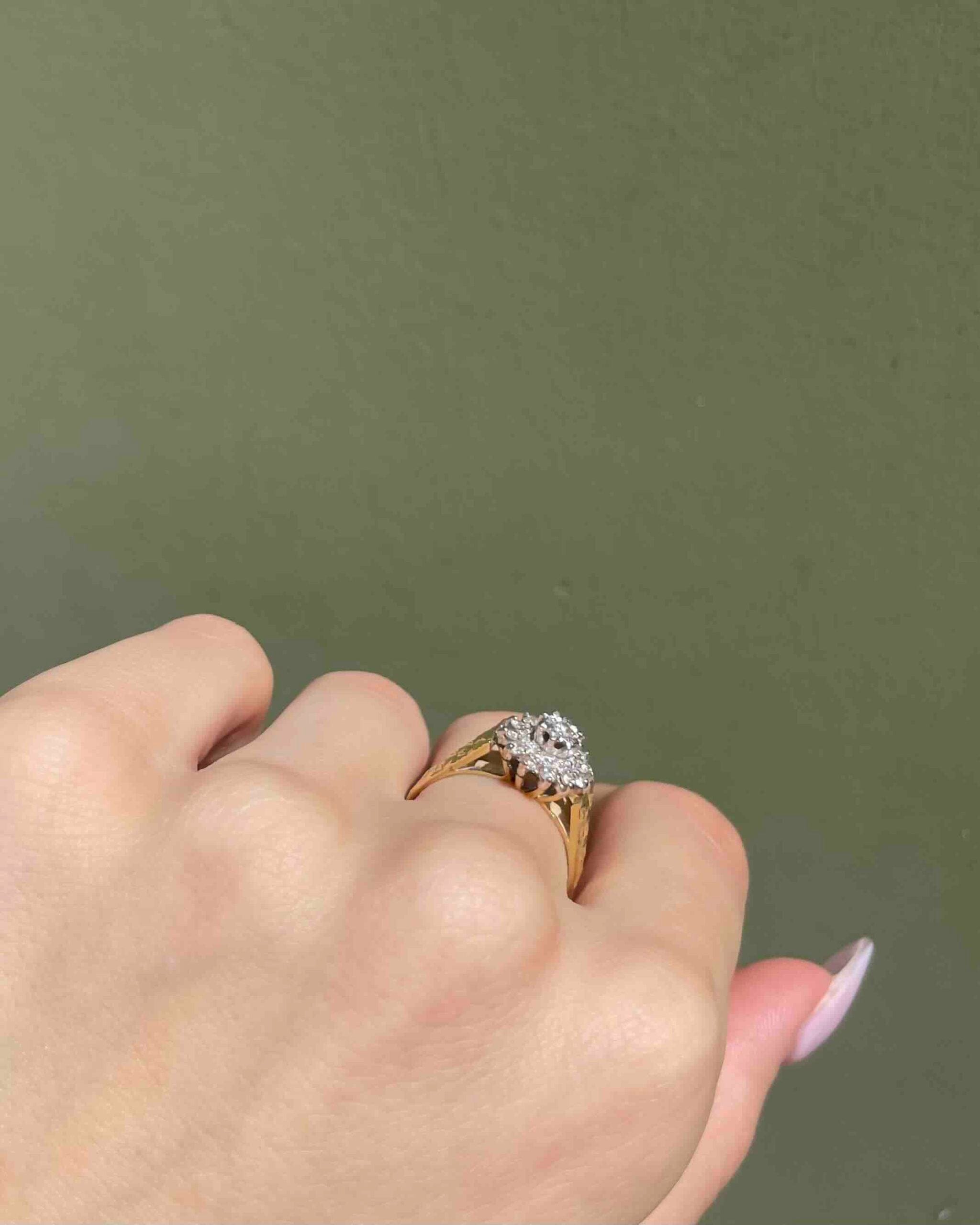 "Manella" 13 Diamond Daisy Ring