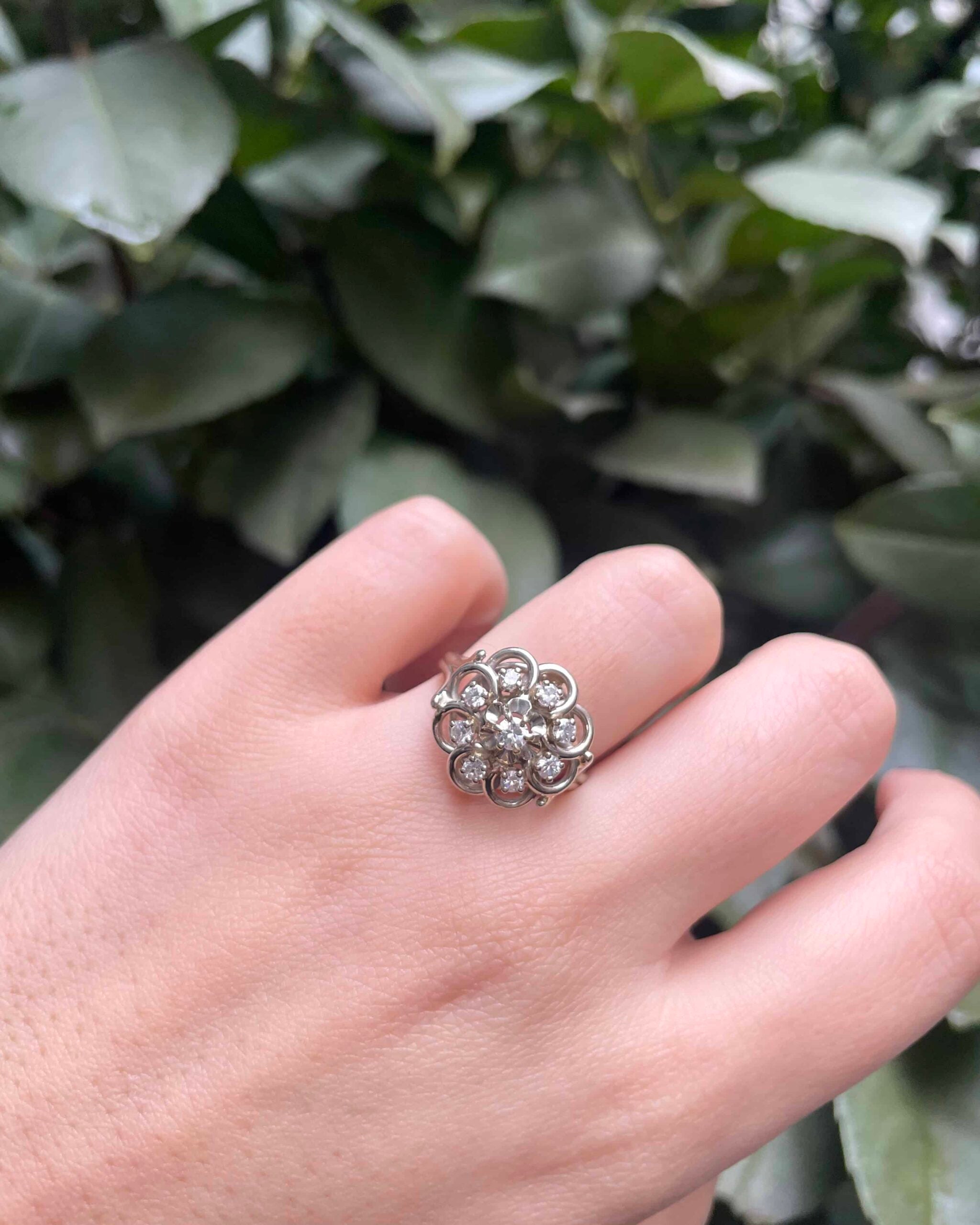 Bague Vintage Marguerite 9 Diamants "Pauline"