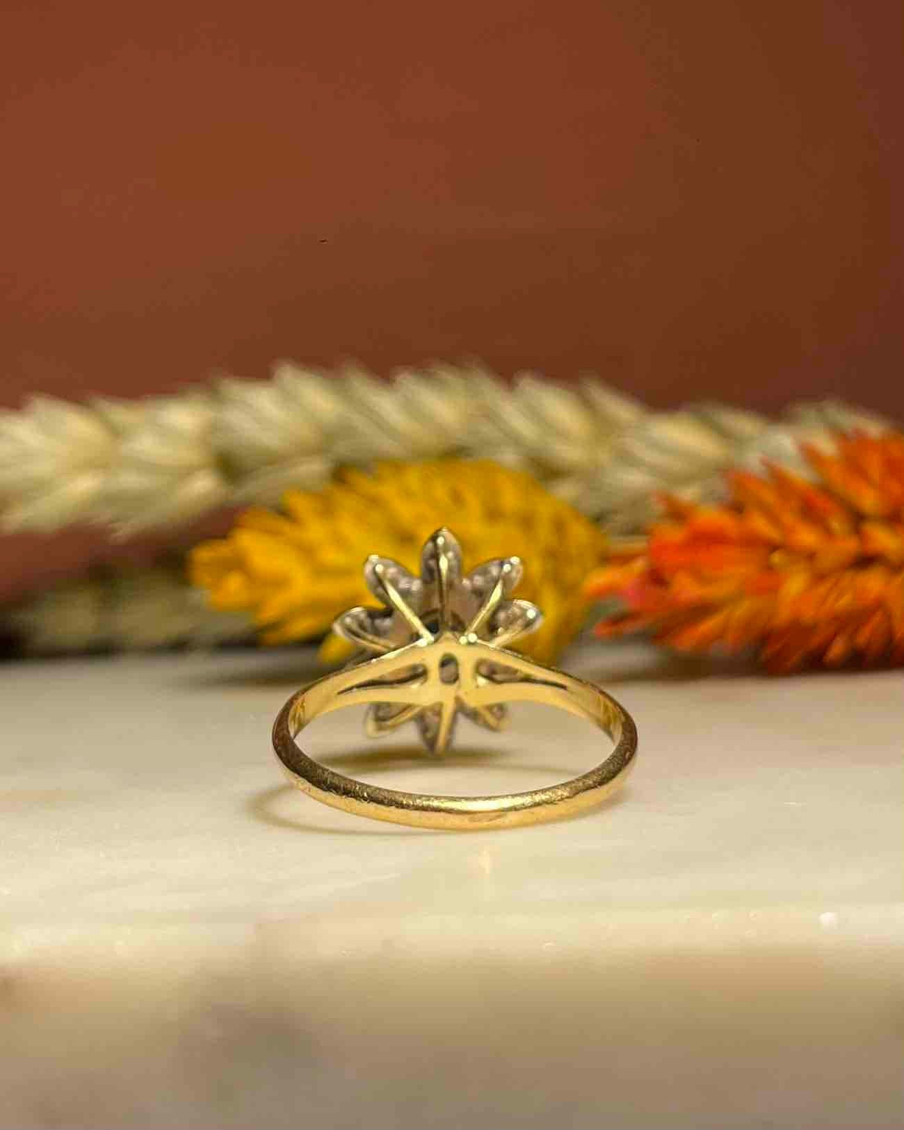 "Prescillia" Sapphire & Diamond Daisy Ring