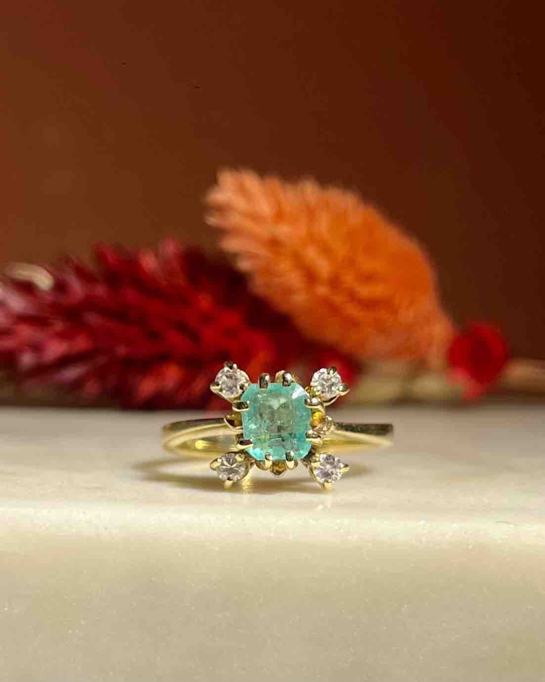 "Tizia" Emerald & Diamond Daisy Ring