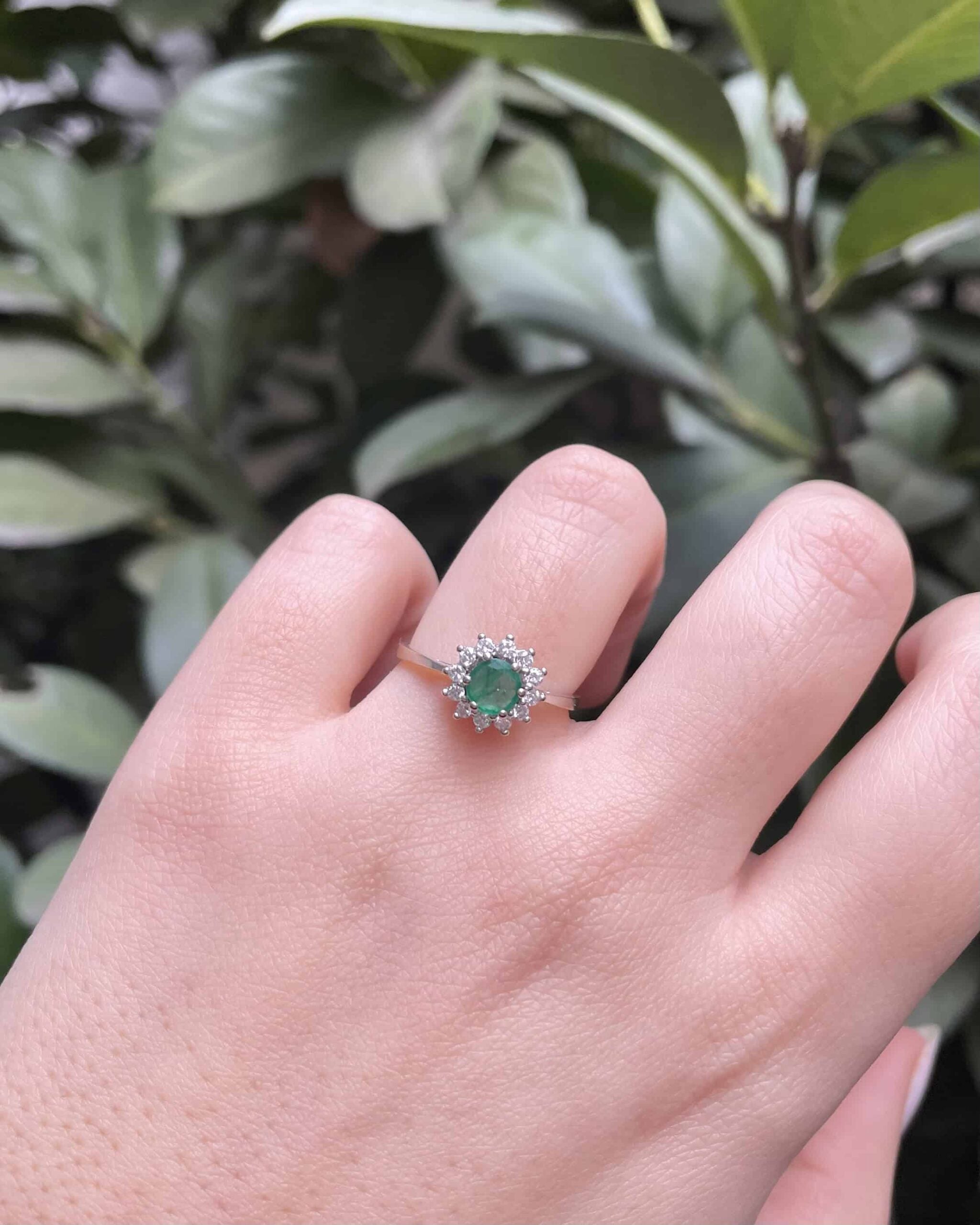 Bague Marguerite Émeraude & Diamants "Noelle"