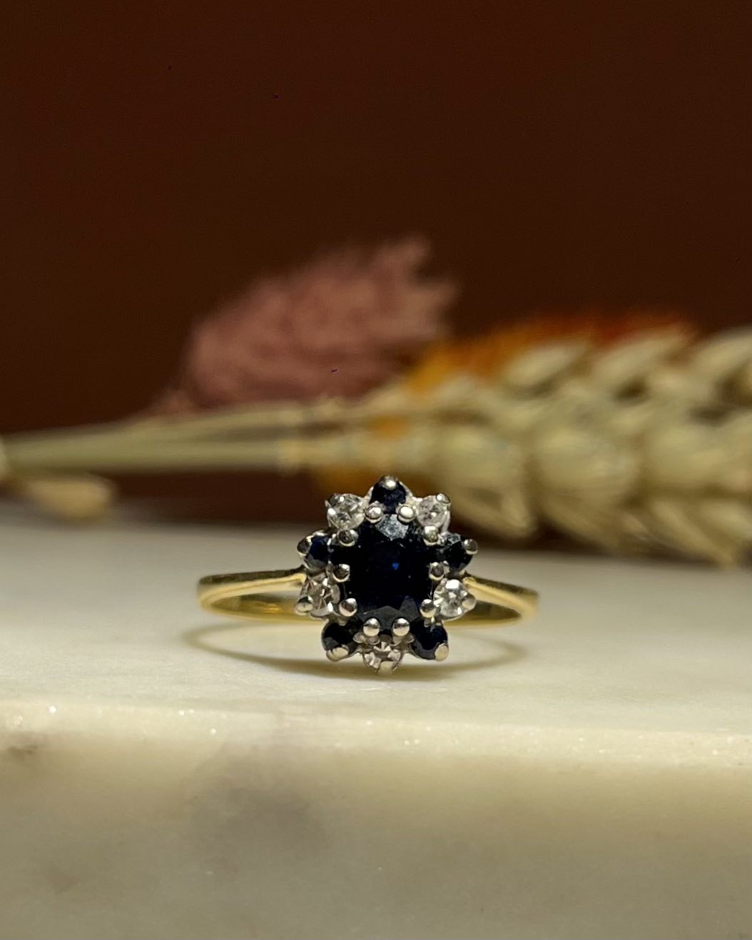 Anillo Margarita con Zafiros y Diamantes "Hélène"