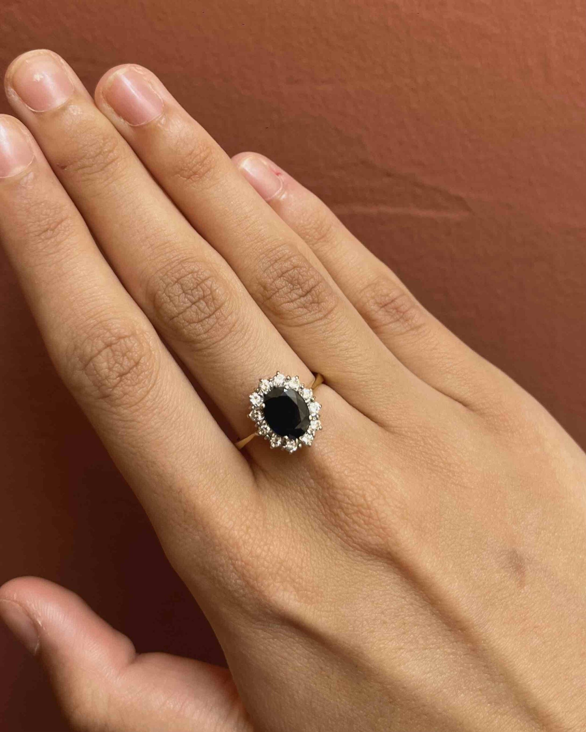 Bague Marguerite Saphir 1.30 carat & Diamants "Liora"