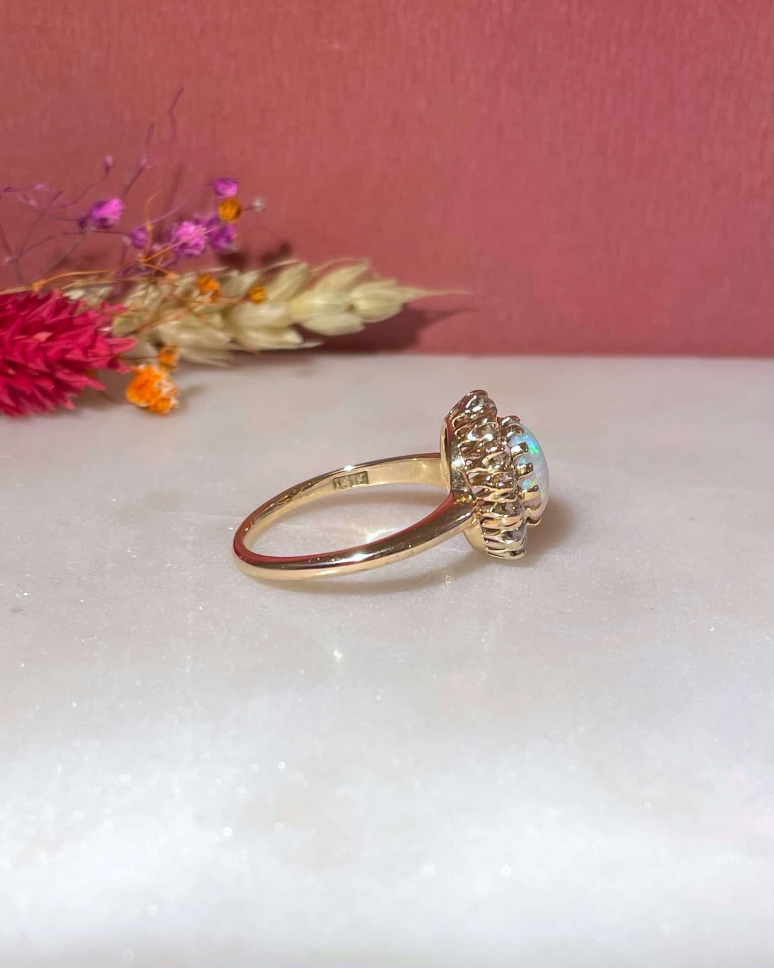 Marguerite Vintage Opale 1 Carat & Diamants "Kelya" - Elliade Paris