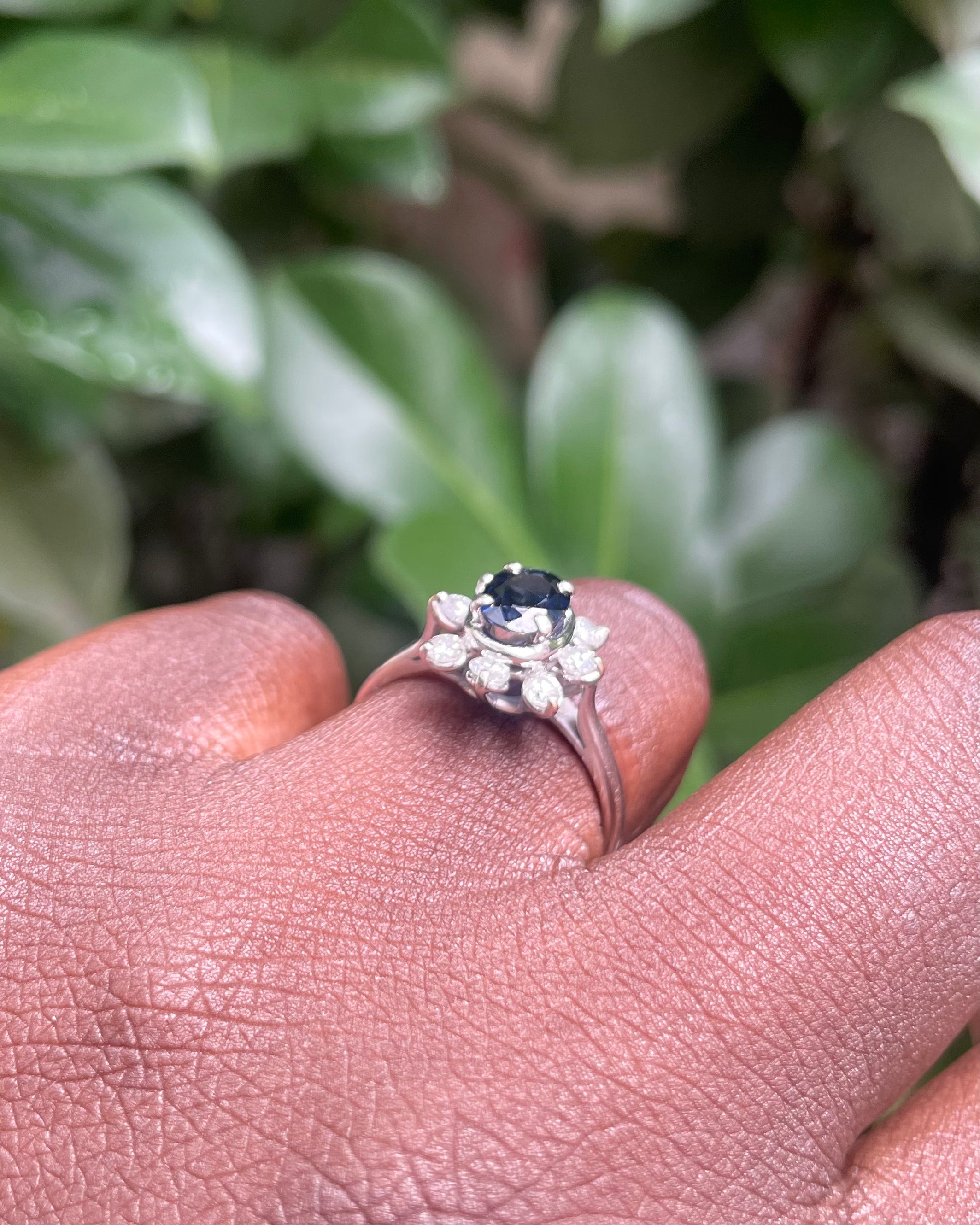 Bague Marguerite Saphir 0.90 carat & Diamants “Anastasie”