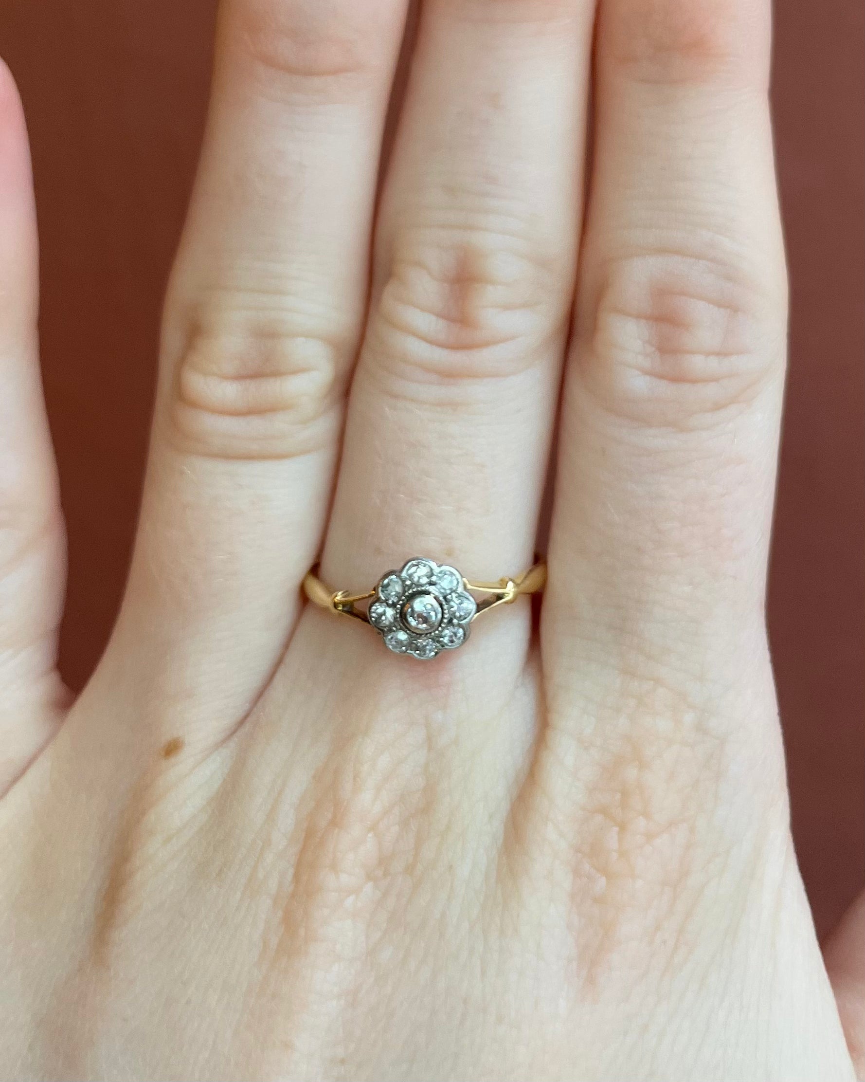 Art Deco Daisy Diamond Ring "Mielle"