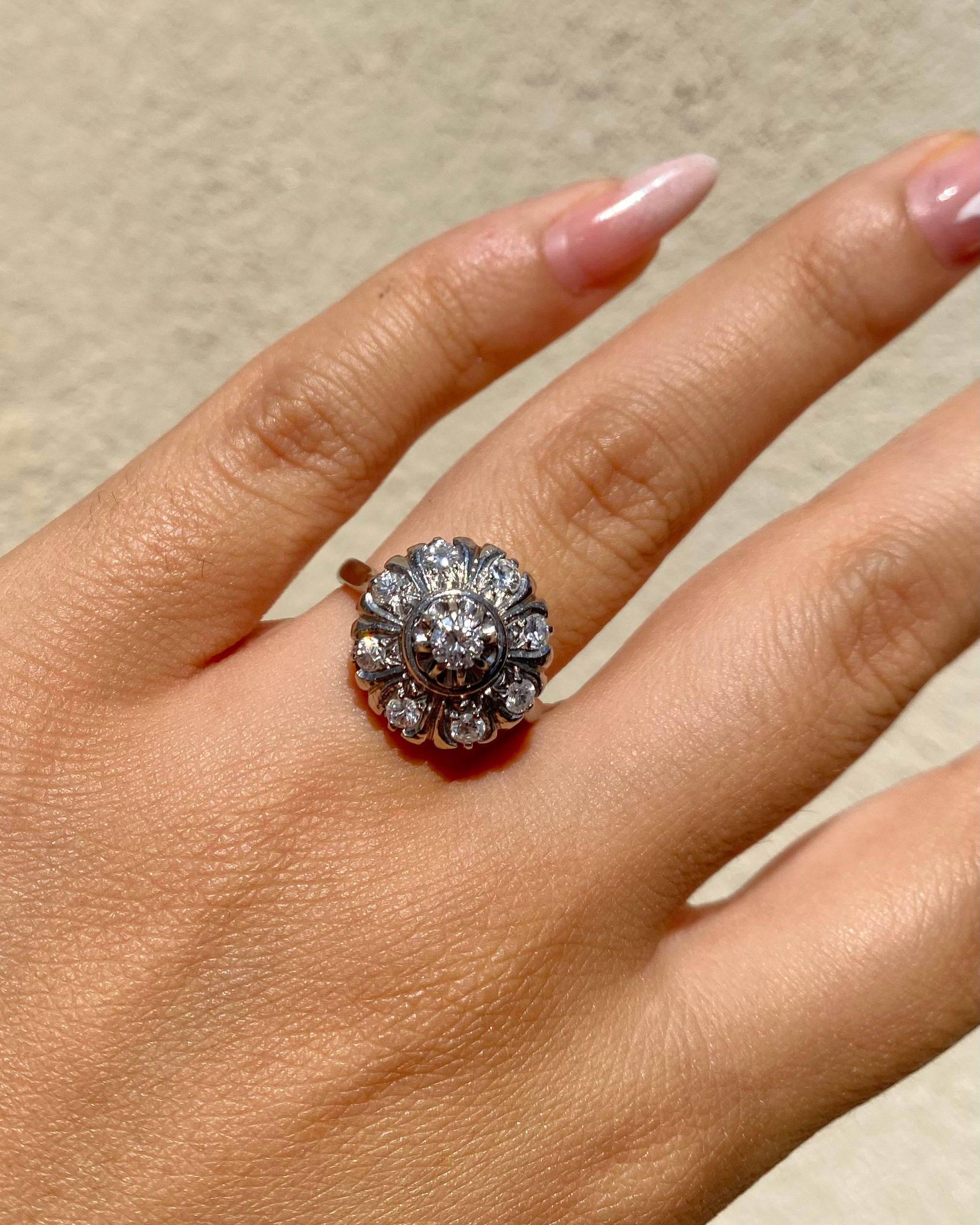 Bague Marguerite Diamants 0.57 carat “Colombe"