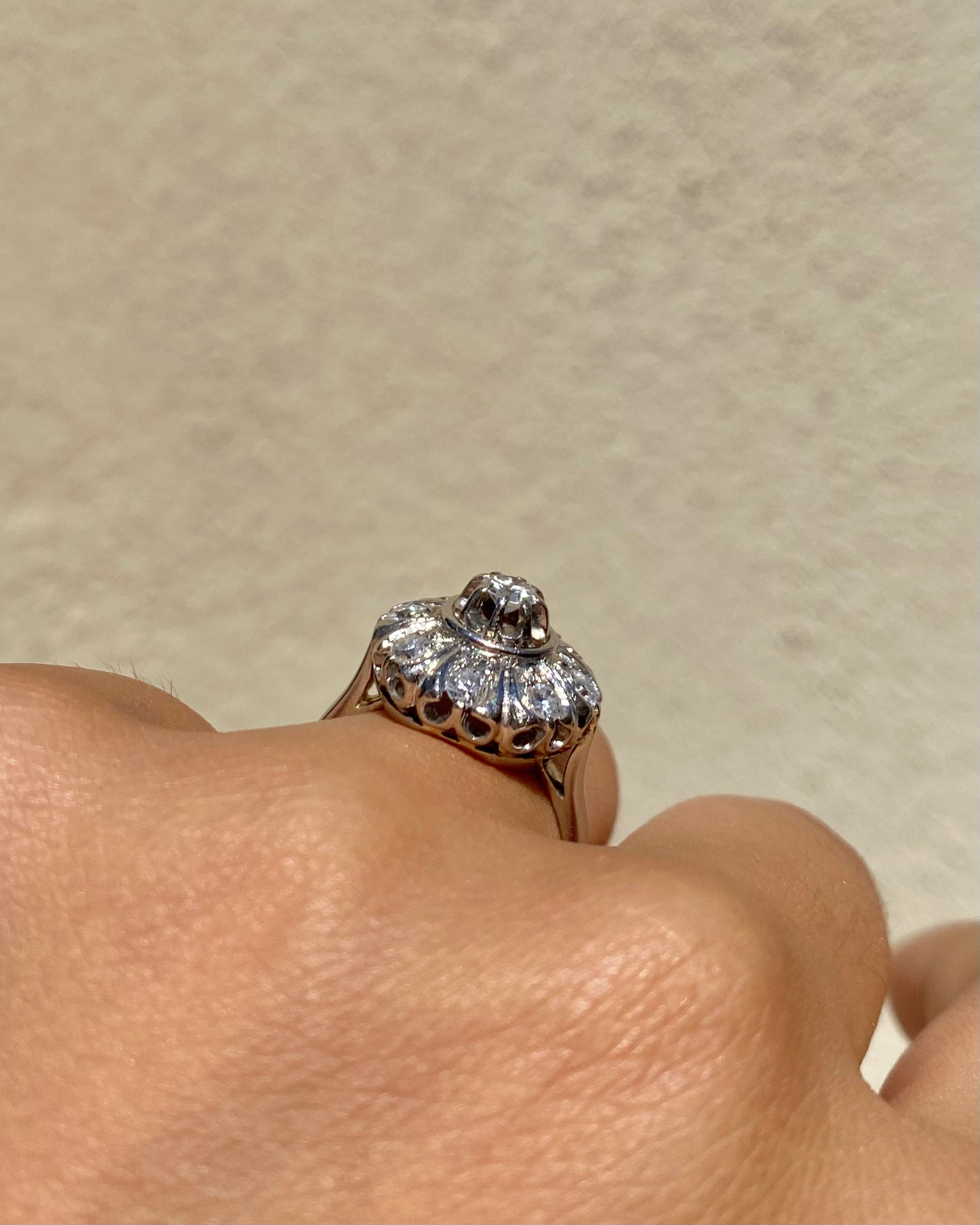 Bague Marguerite Diamants 0.57 carat “Colombe"