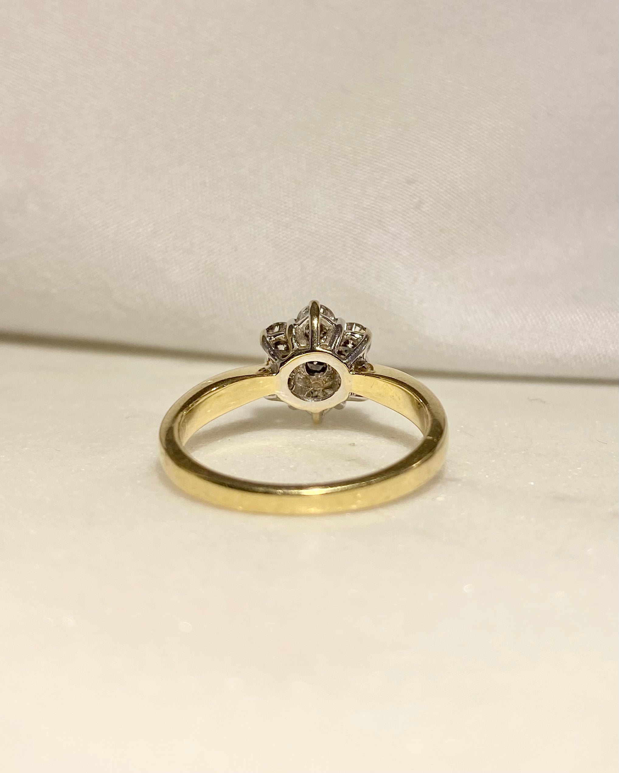 Bague Marguerite Diamants 0.75 carat "Dara"