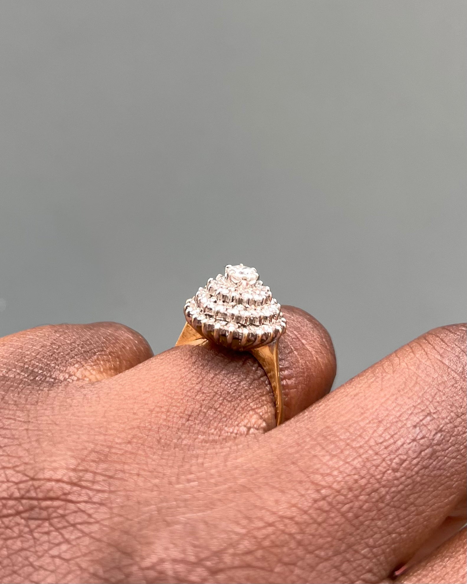 Bague Marguerite 53 Diamants 1.24 Carat "Nina"