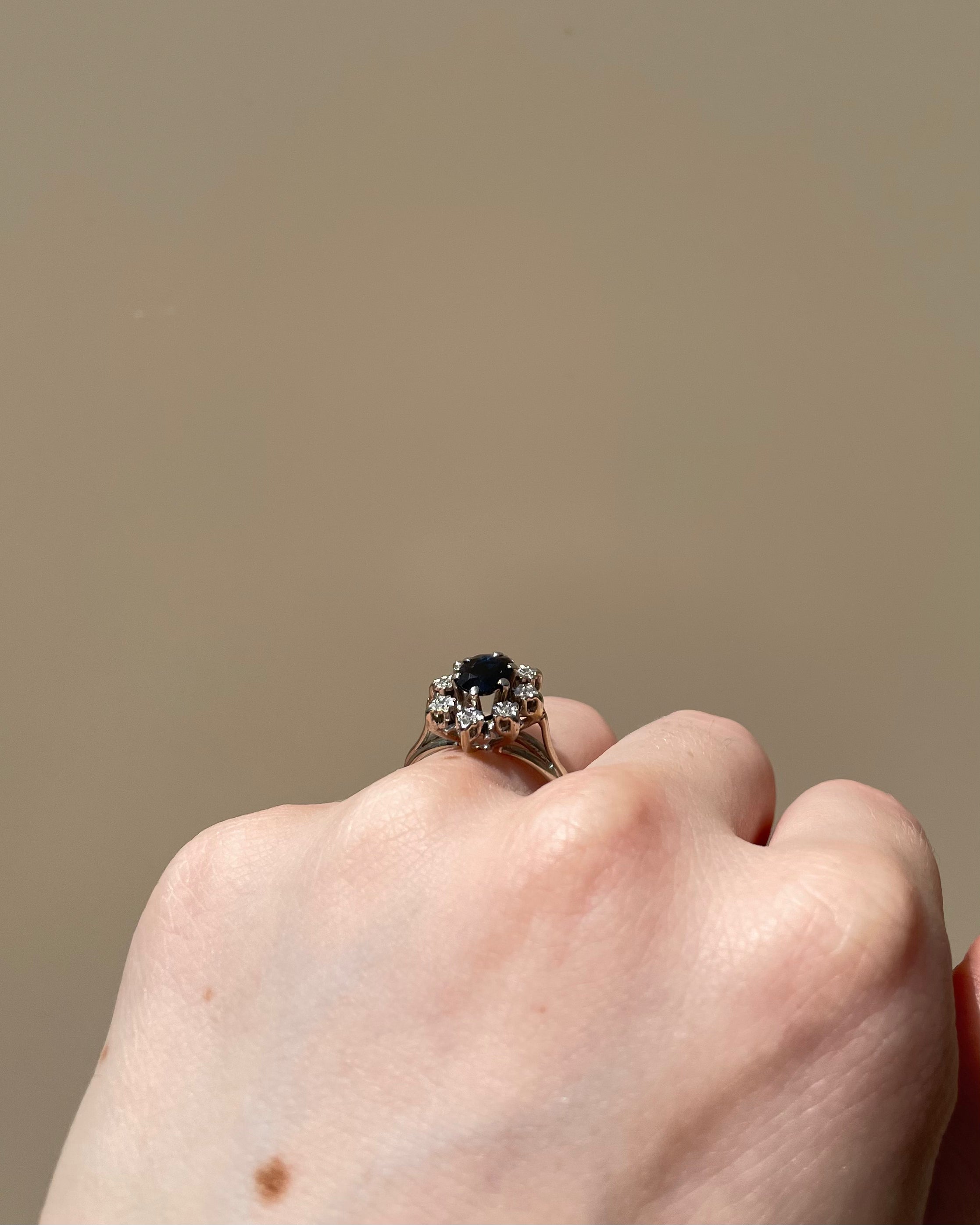 Bague Marguerite Saphir 0.80 carat & Diamants “Belvira”