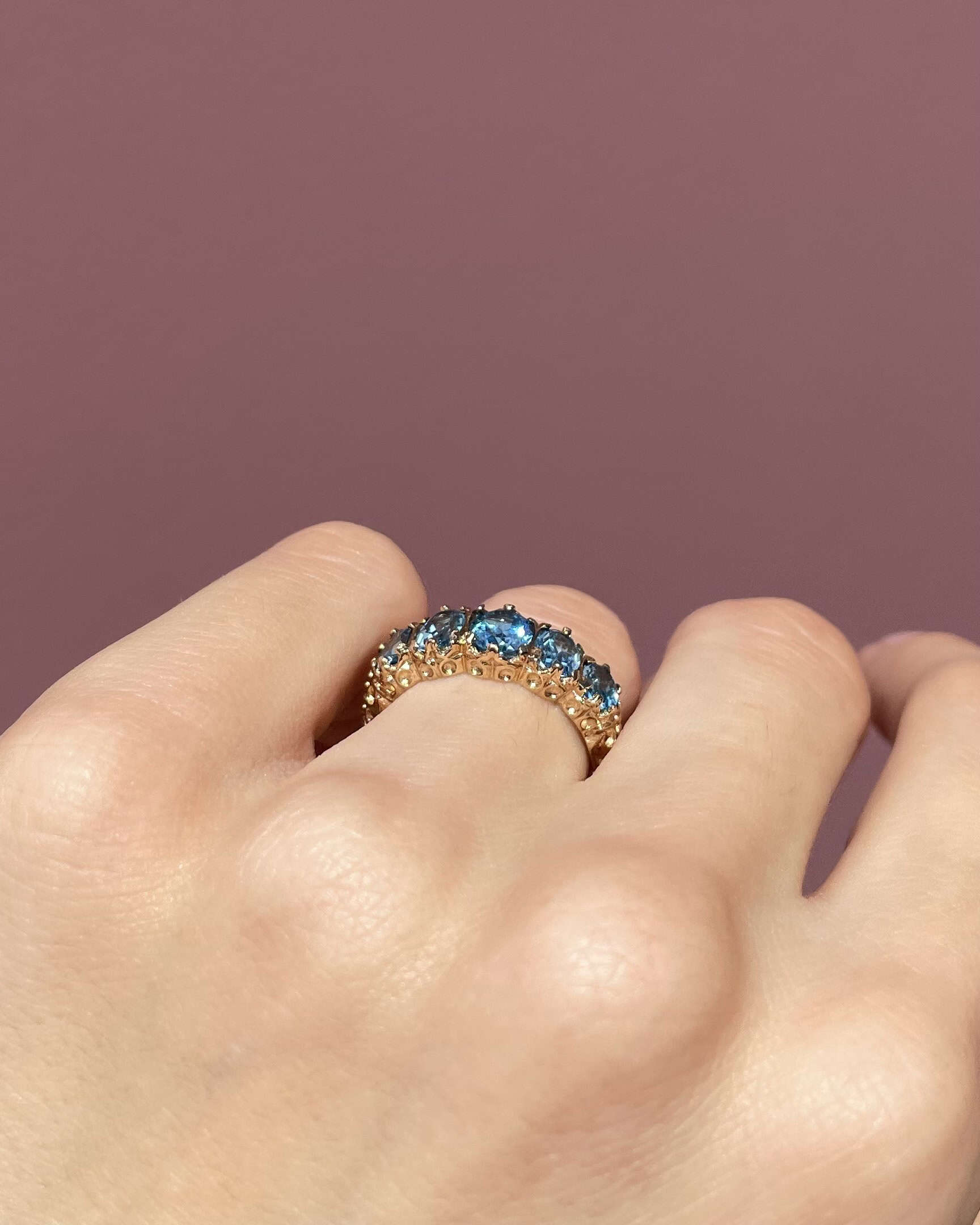 Bague Rivière Topazes 3.50 carats "Alex"
