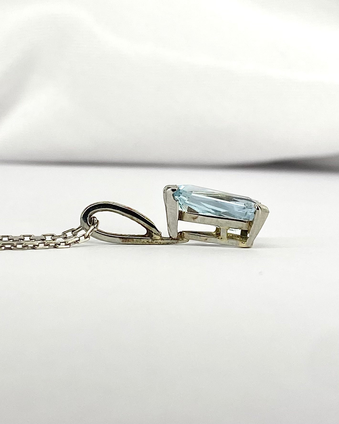 Pendentif Aigue - Marine 1.60 carat "Océane" - Elliade Paris