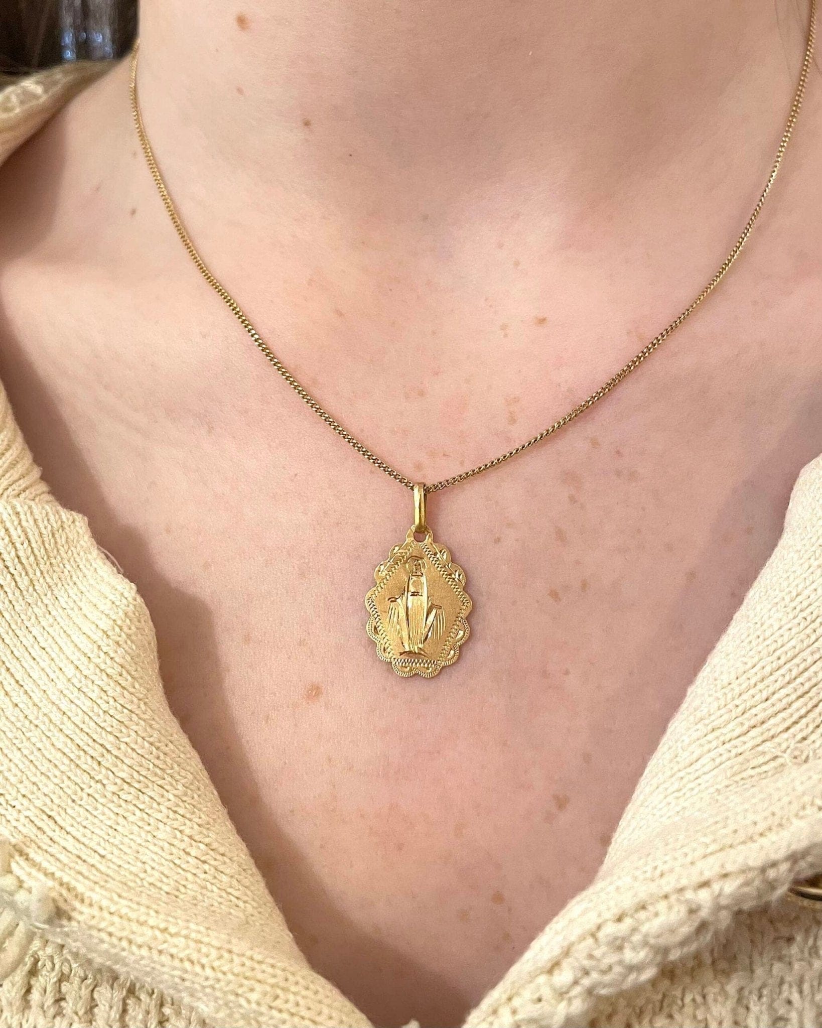 Pendentif Baptême Or 18 Carats "Levana" - Elliade Paris