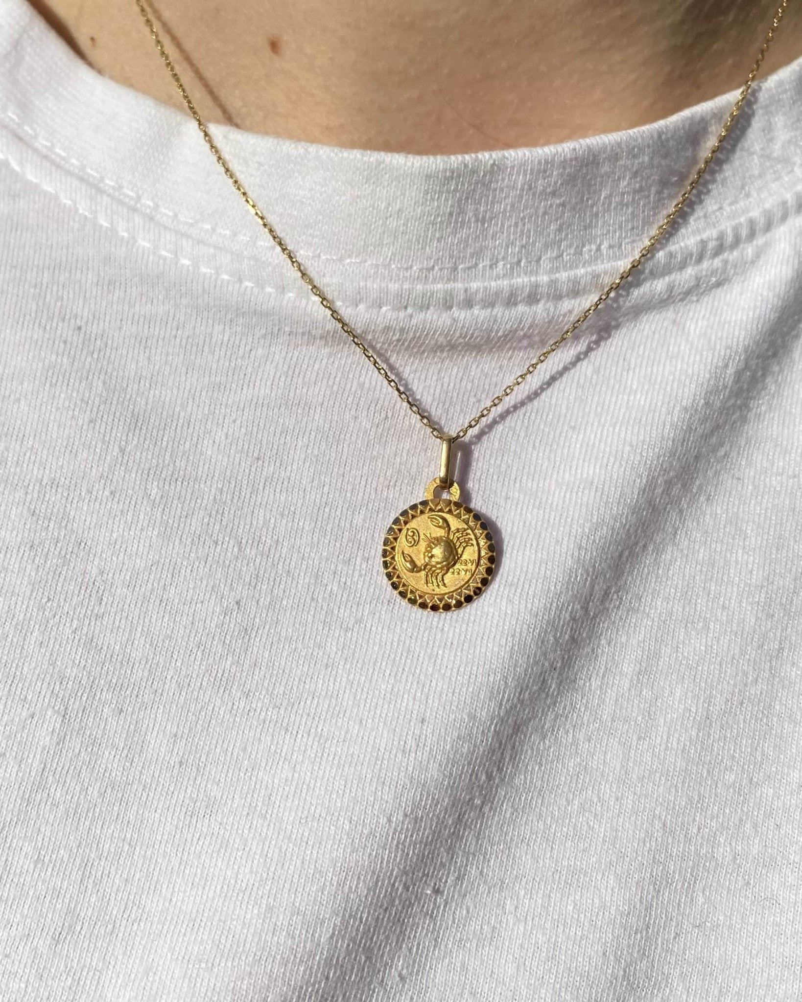Pendentif en Or Cancer "Artémis" - Elliade Paris