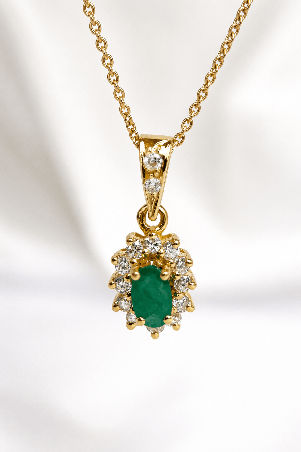 Pendentif Marguerite Émeraude & Diamants "Angella" - Elliade Paris