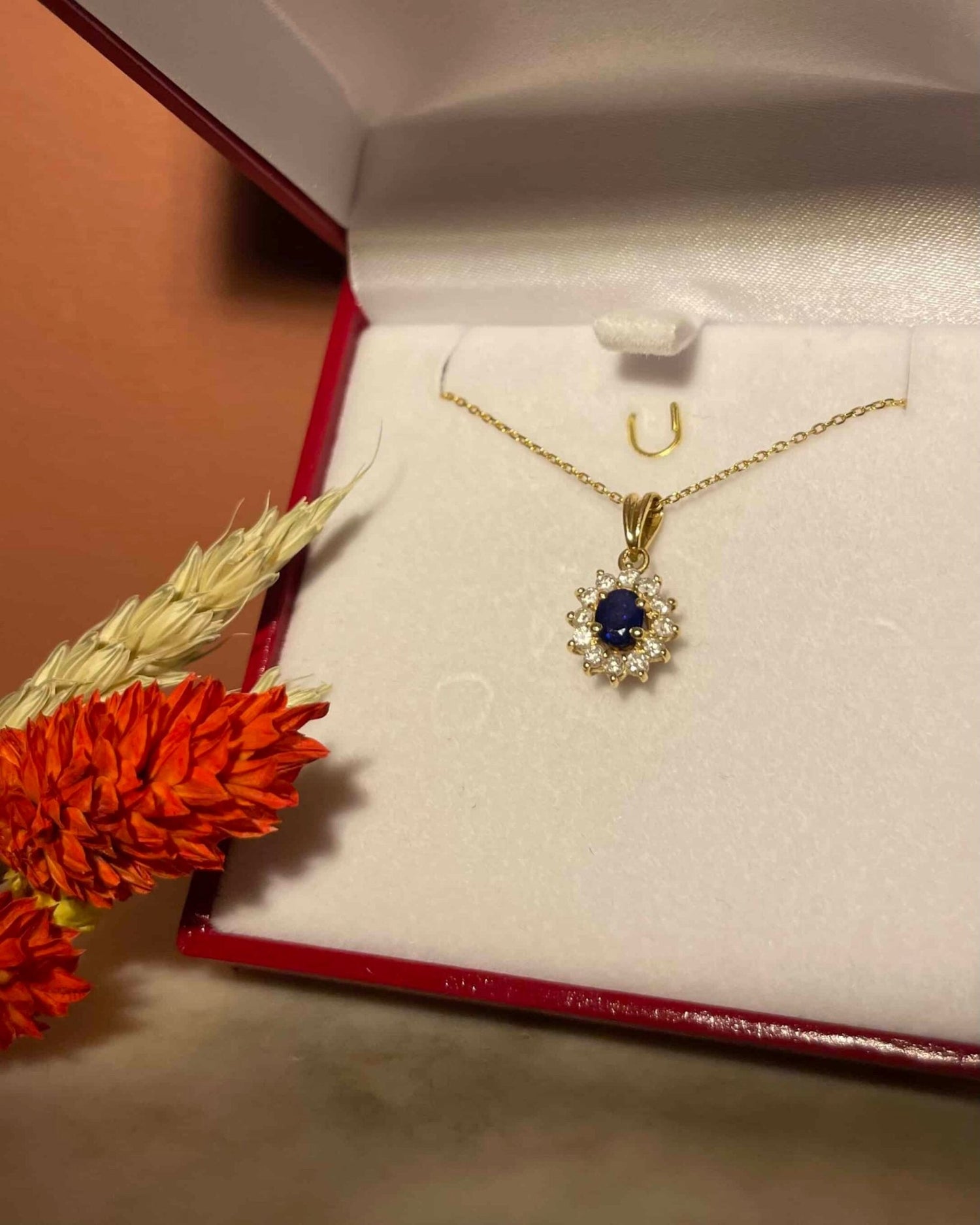 Pendentif Marguerite Saphir & Diamants « Harry » - Elliade Paris