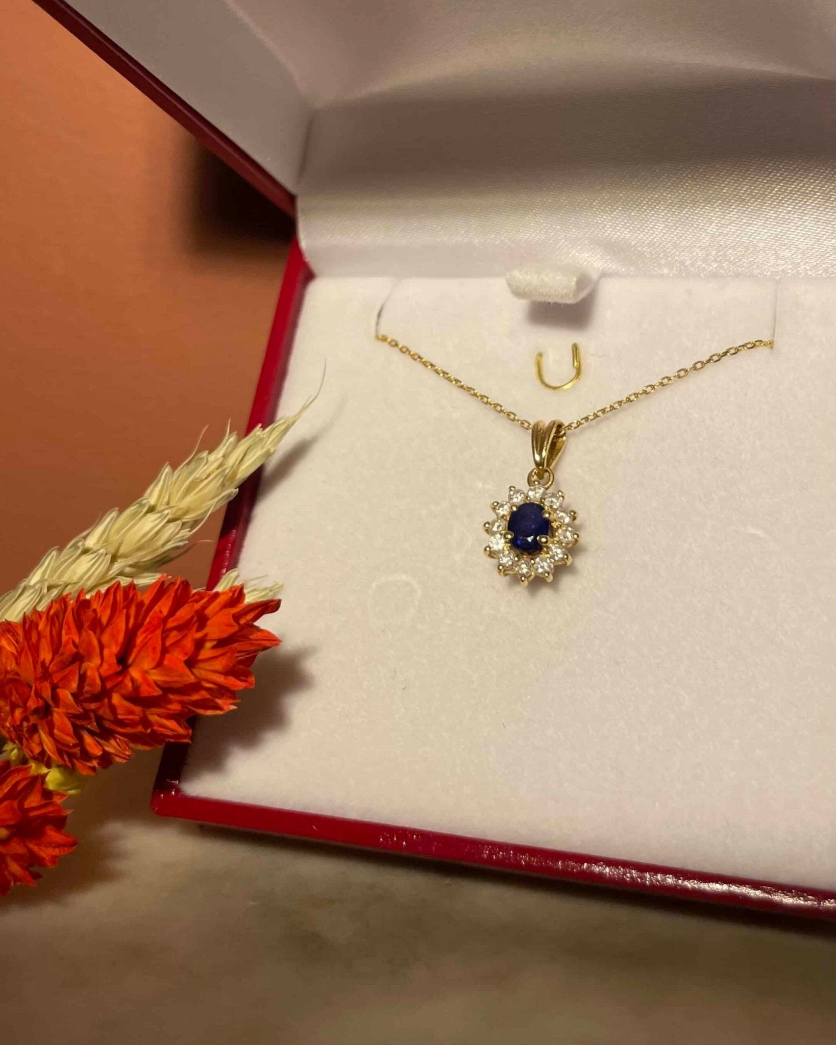 Pendentif Marguerite Saphir & Diamants « Harry » - Elliade Paris