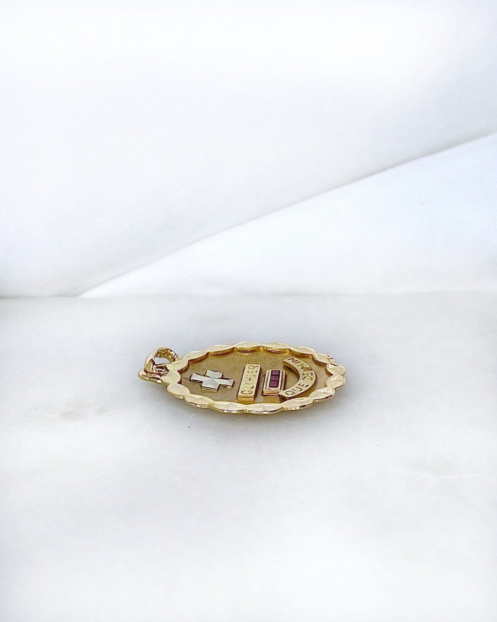 Pendentif Médaille D&