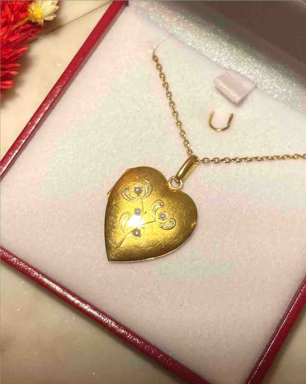 Pendentif Médaillon Cœur Ouvrant 4 Perles "Imogene"