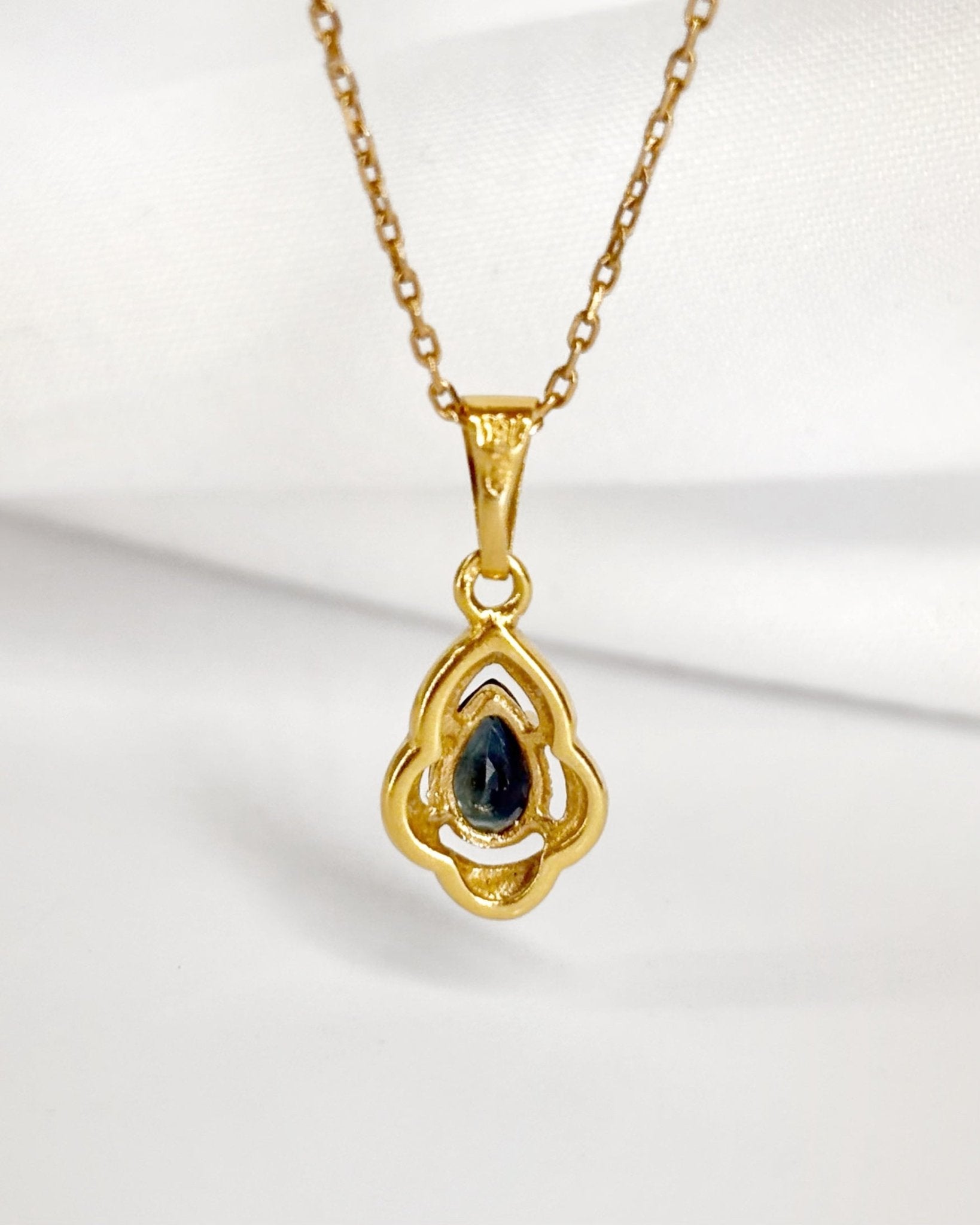Pendentif Saphir 0.30 carat "Ymir" - Elliade Paris
