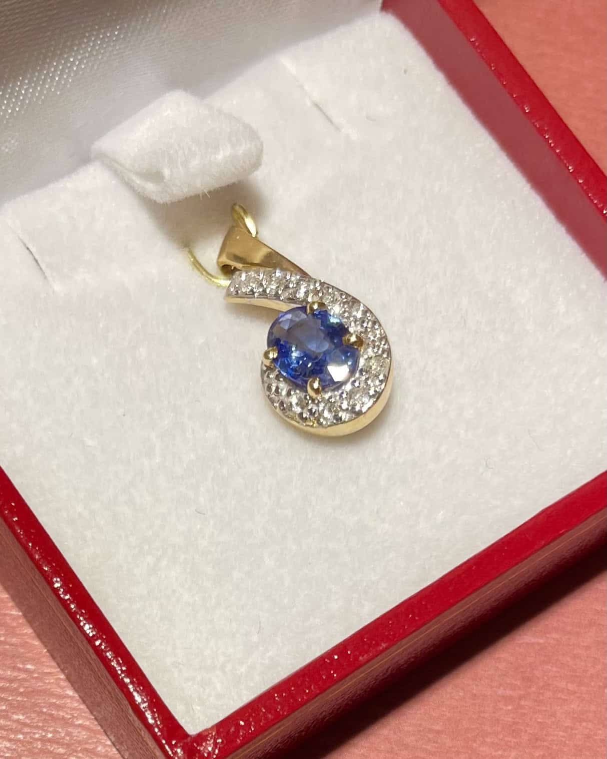 Pendentif Saphir 0.60 carat & Diamants "Kimmy" - Elliade Paris